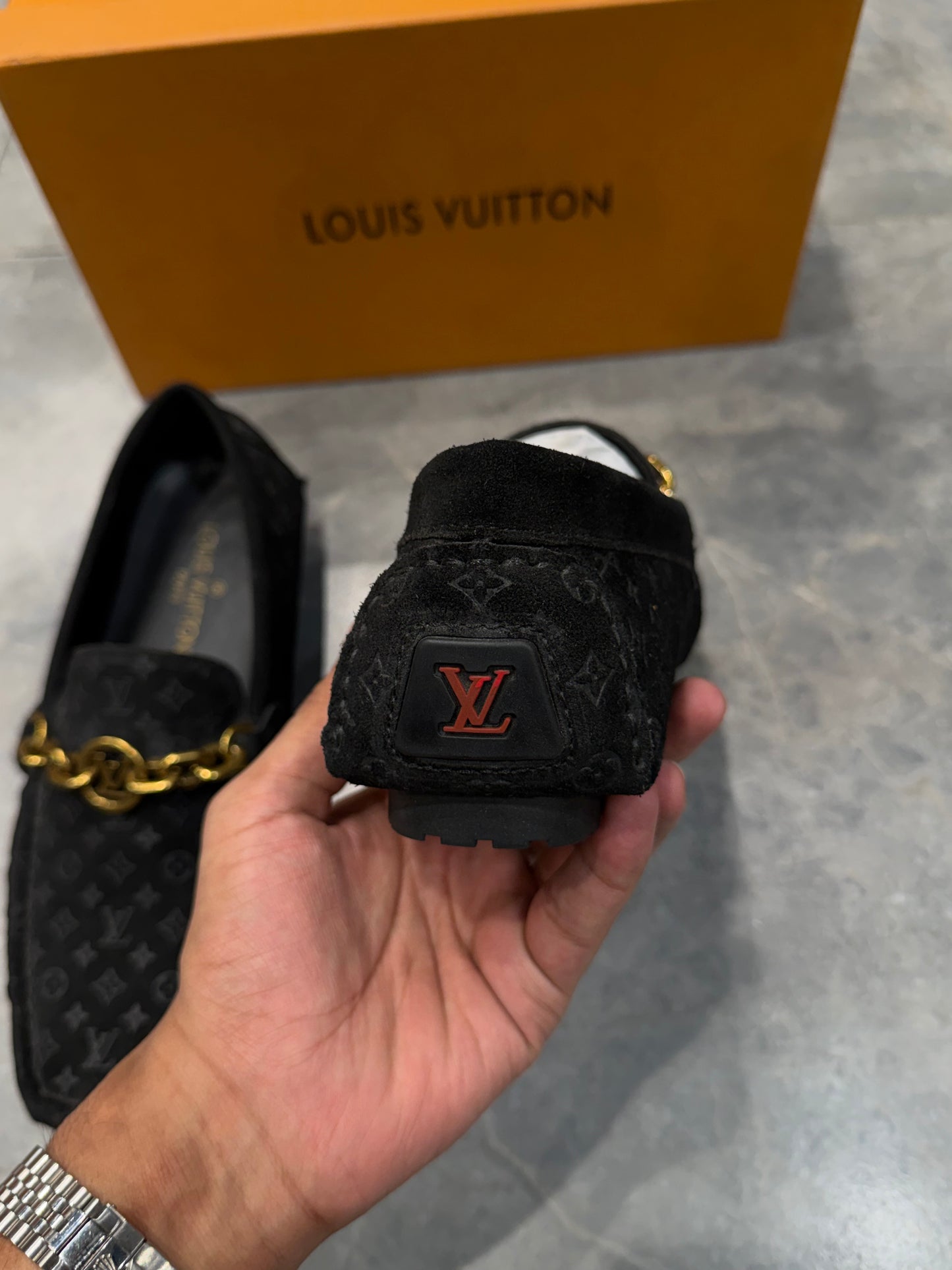 LV SHOES