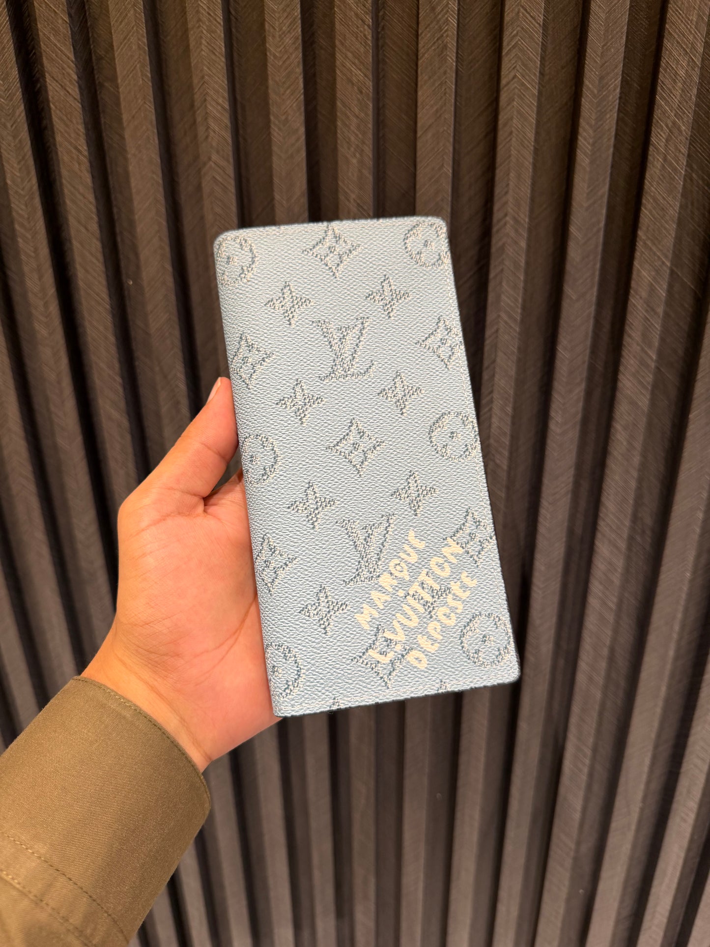 LV LONG WALLET 1.1 GRADE