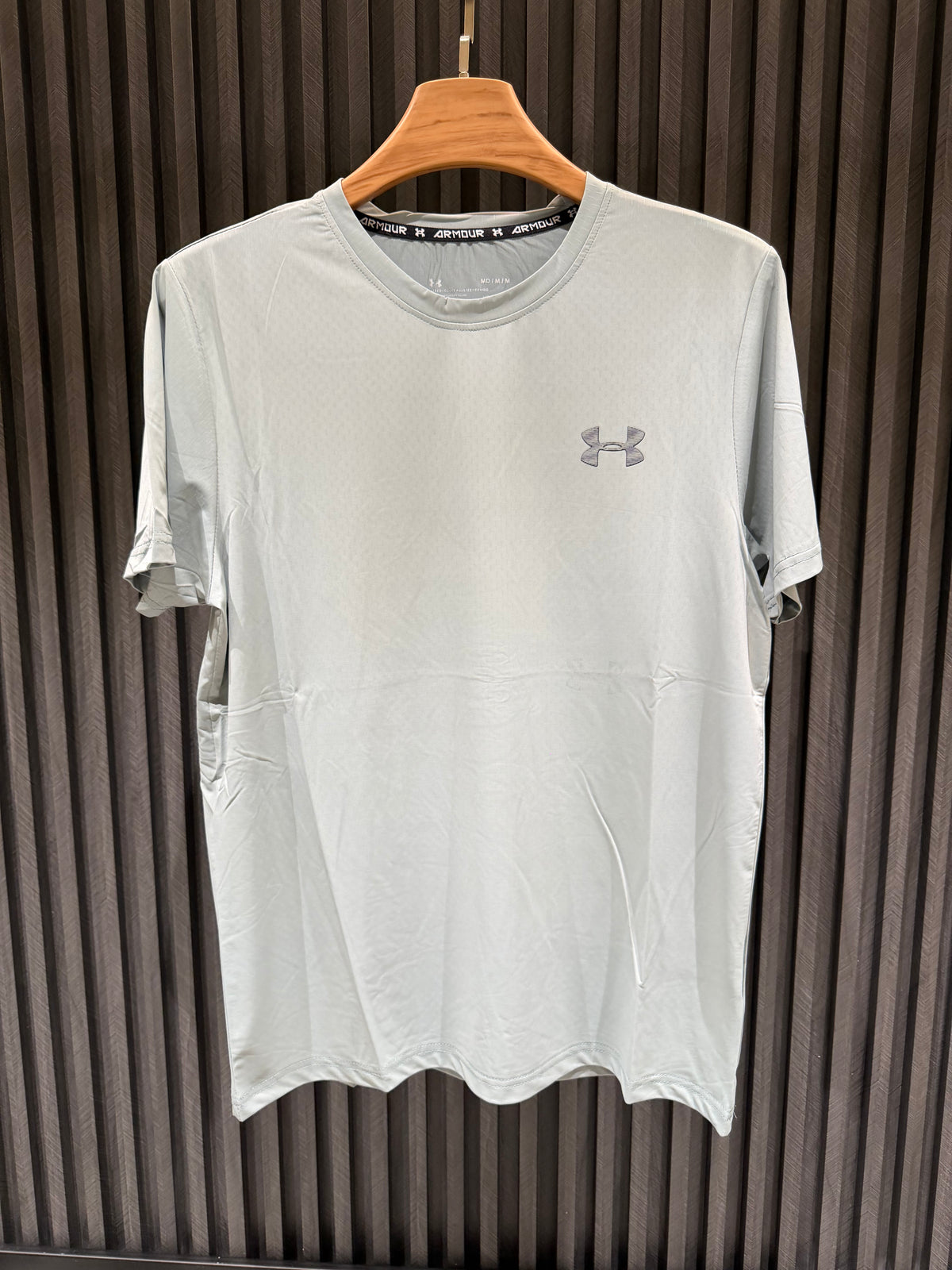 UNDER ARMOUR Gym Wear T-Shirts