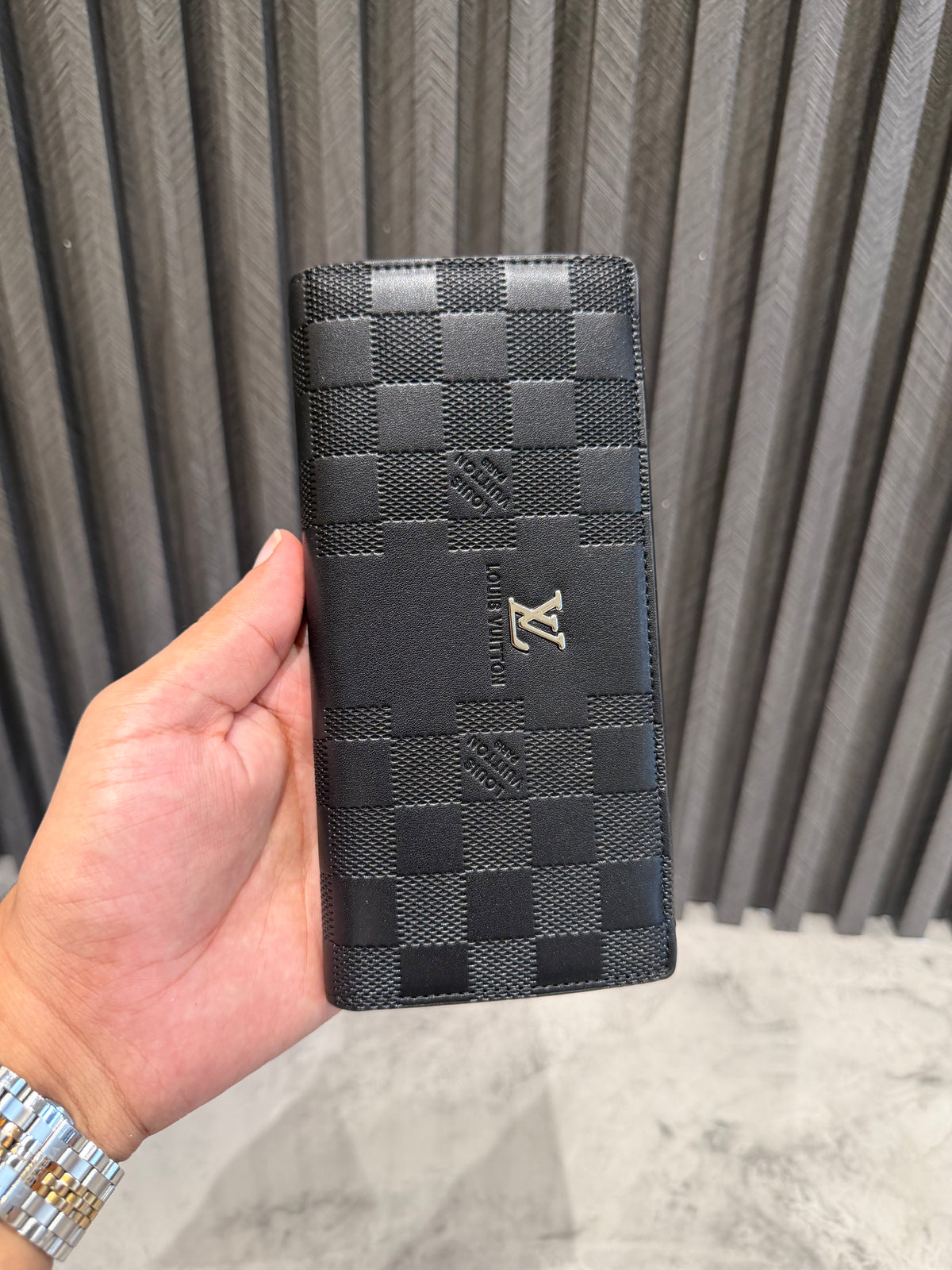 LV LONG WALLET
