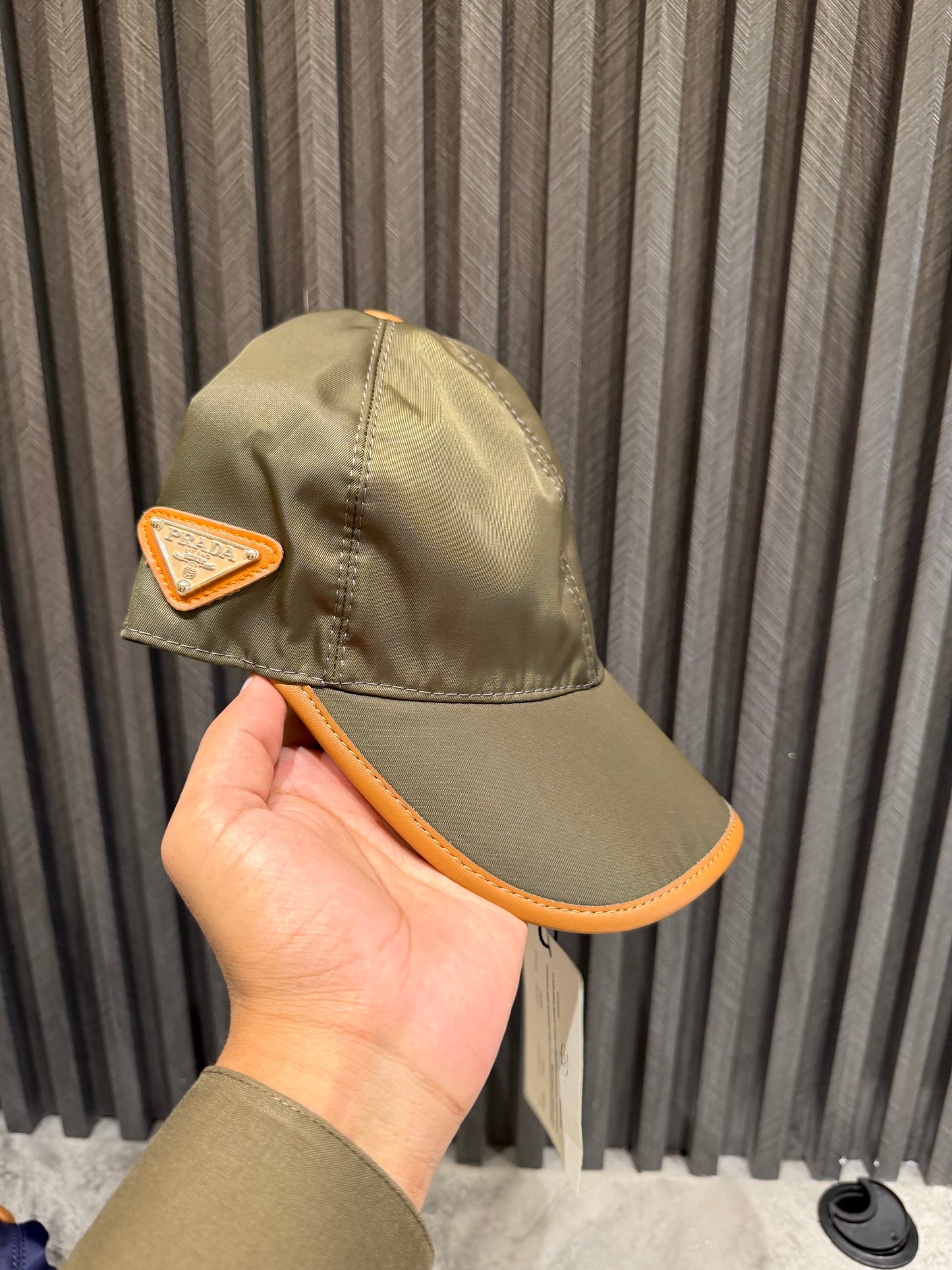 PRADA CAP HIGH GRADE
