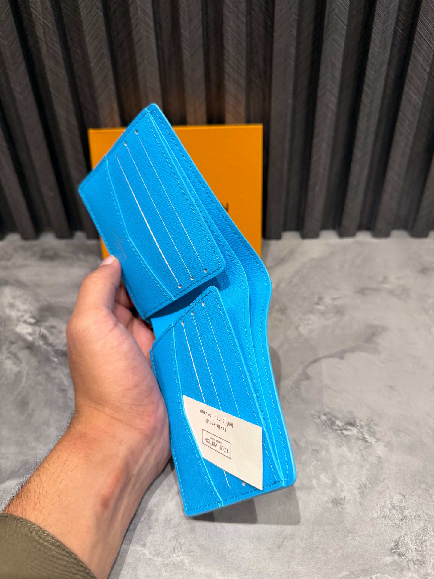 LV WALLET 1.1 GRADE