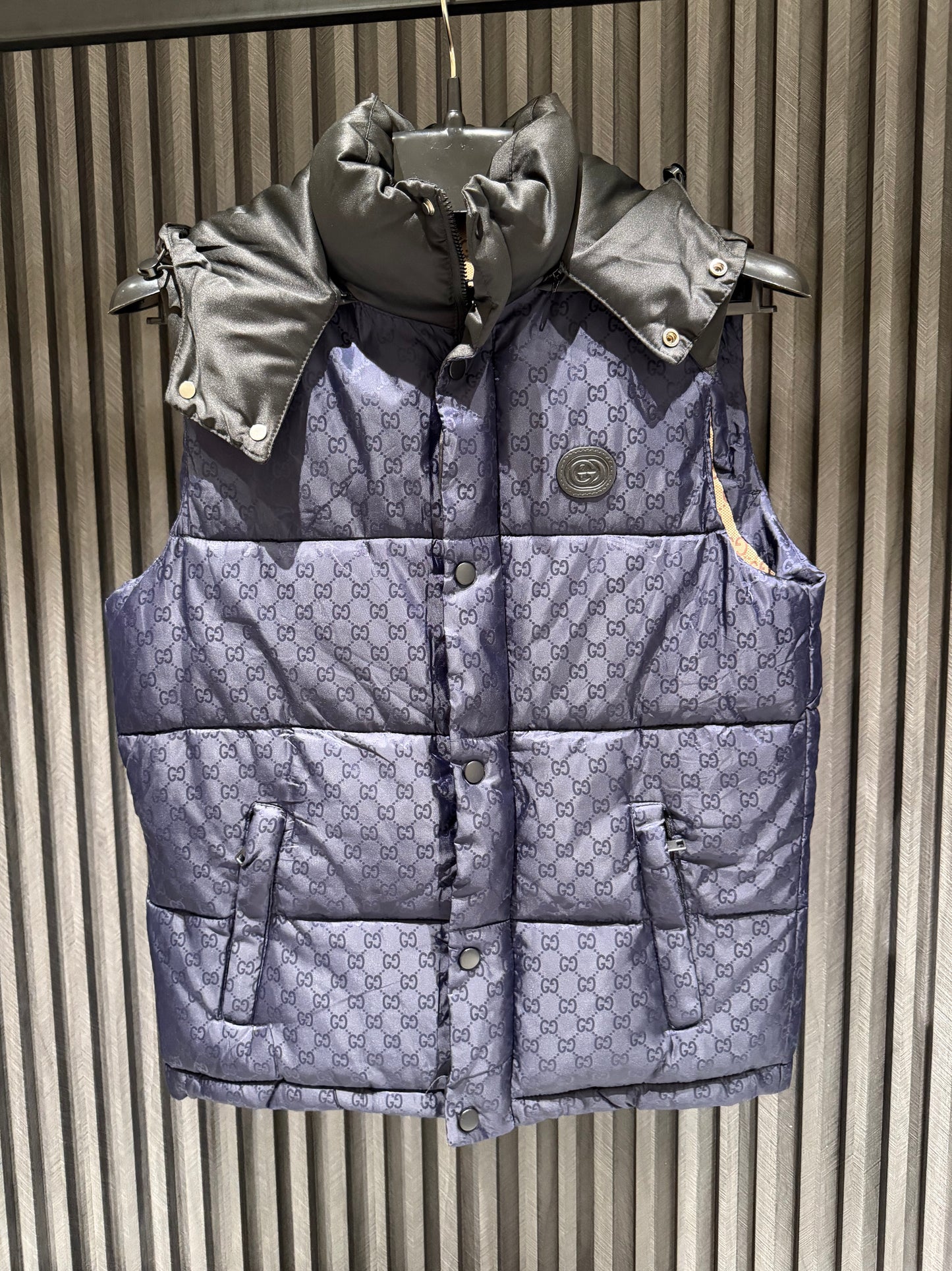 GUCCI SLEEVLESS JACKET