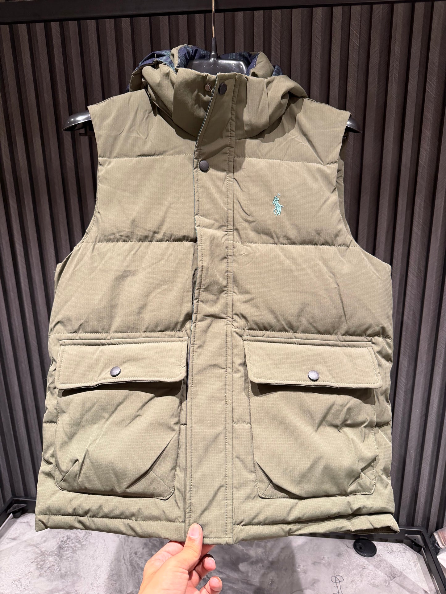 POLO SLEEVLESS JACKET