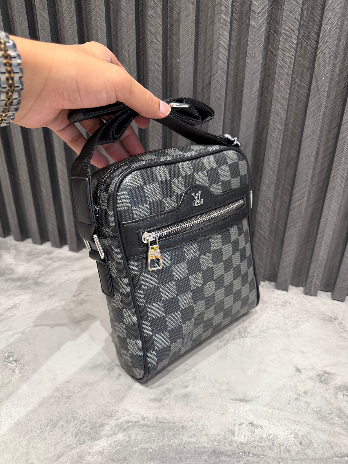 LV BAG