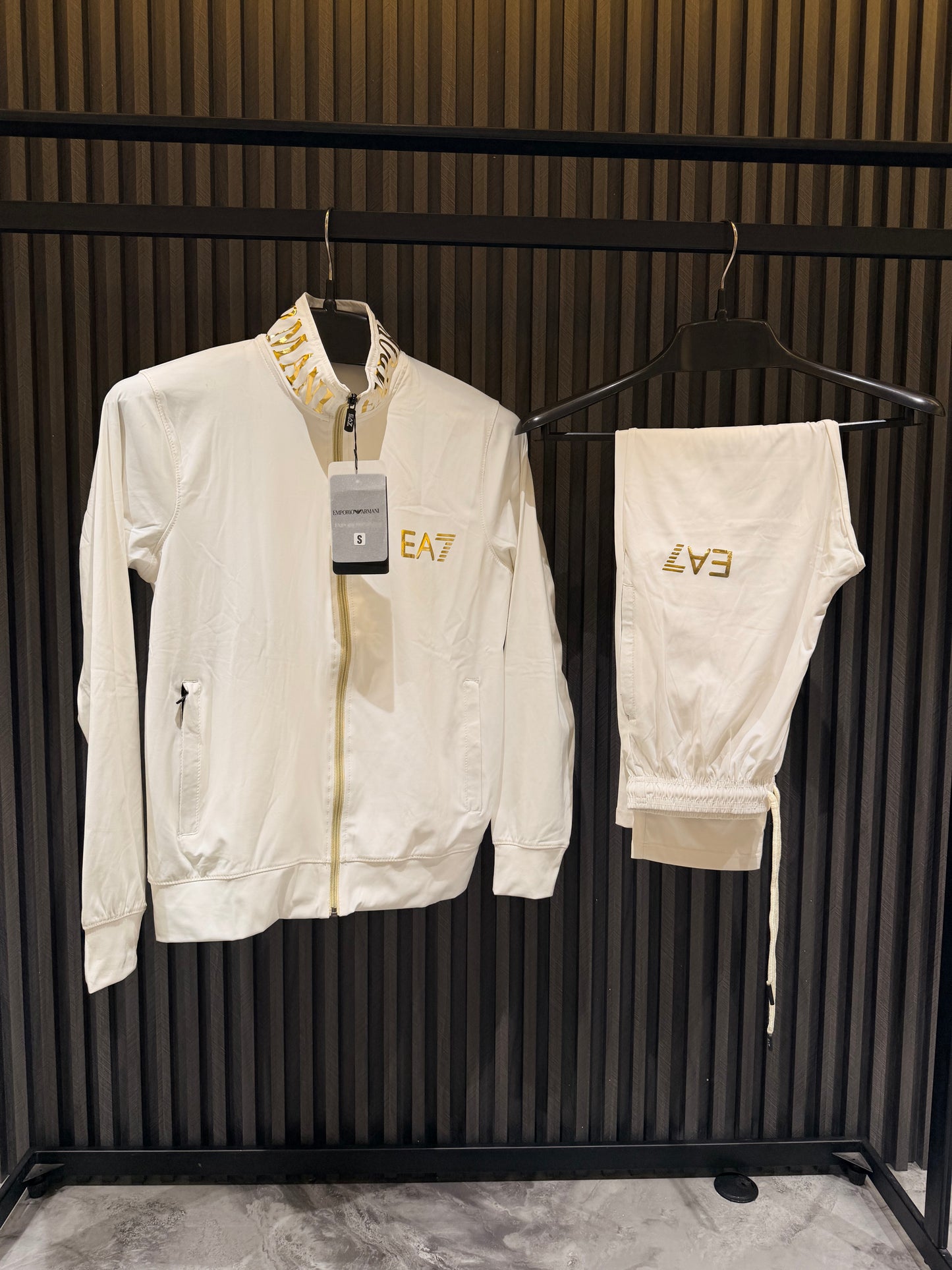 EA7 TRACKSUIT