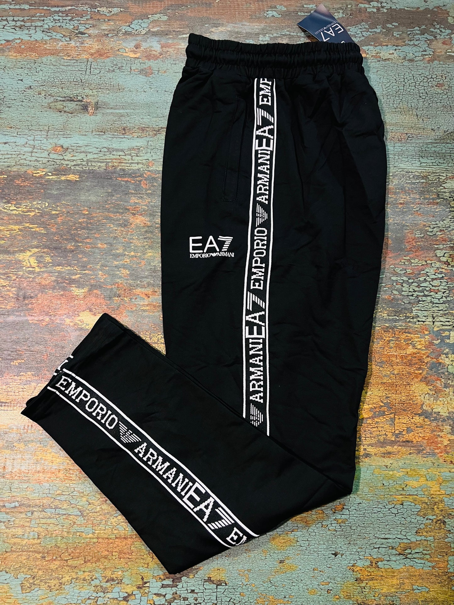 EA7 BLACK 1882