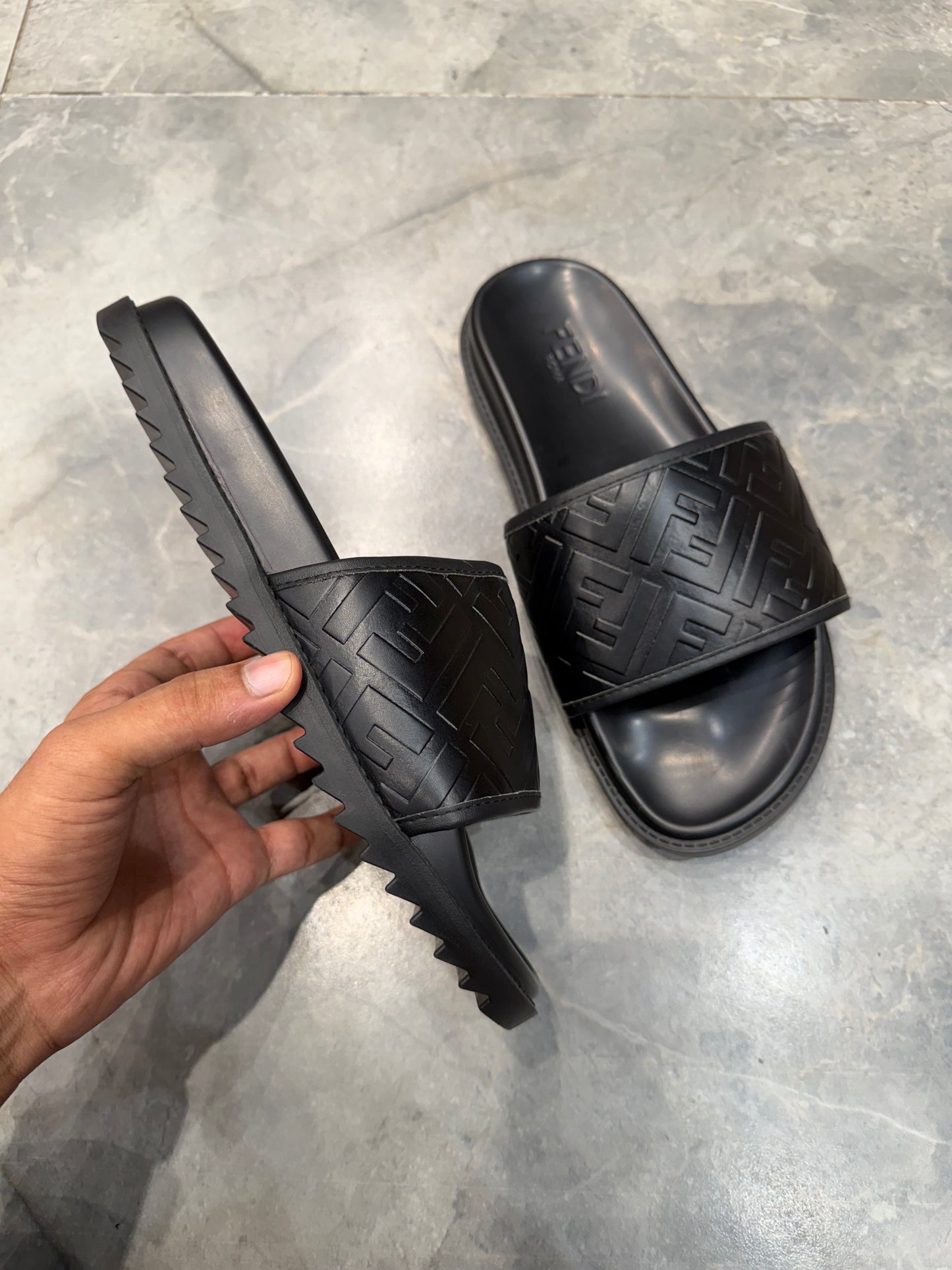 FENDI SLIPPER