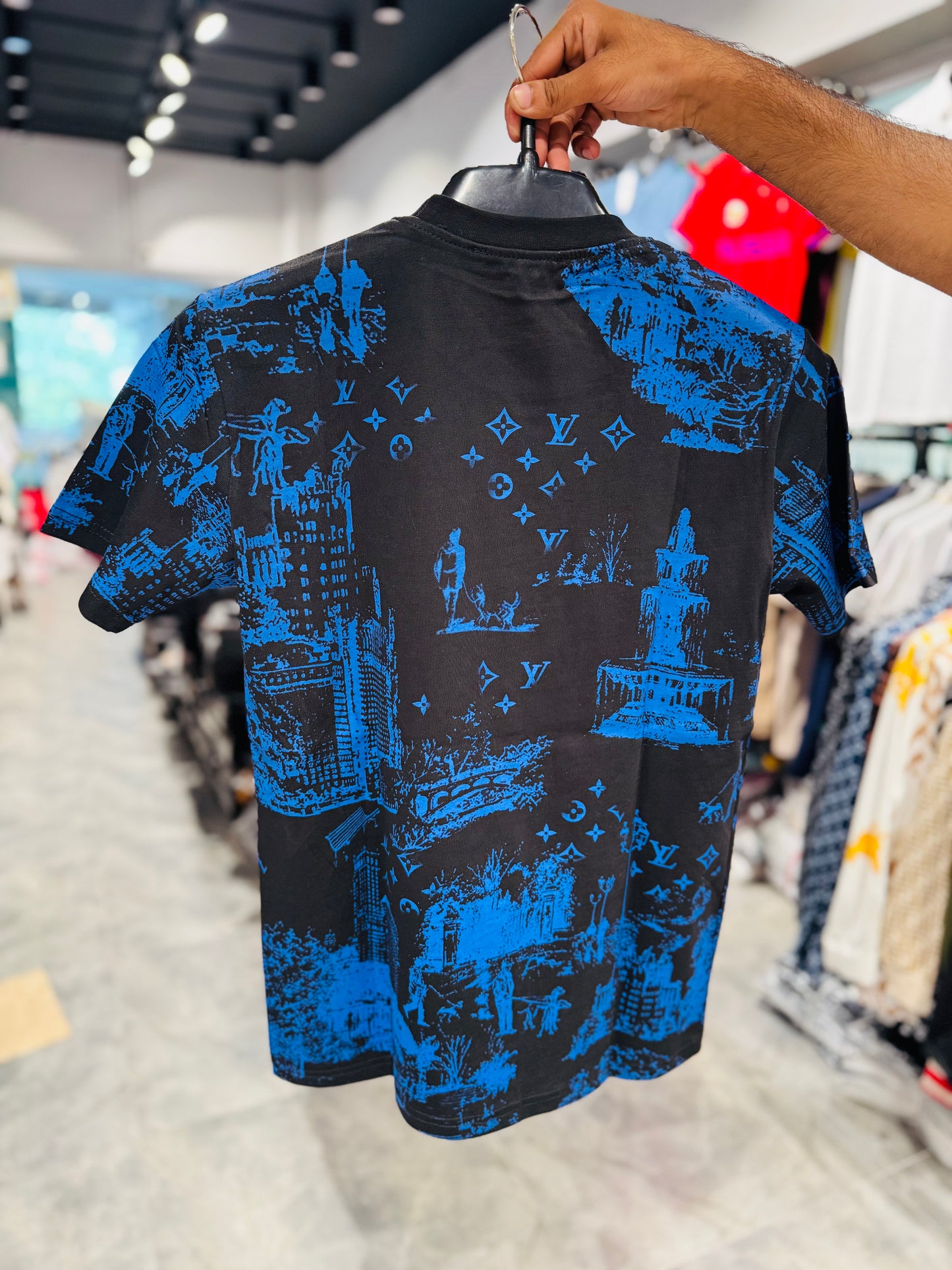 LV TURKEY TSHIRT