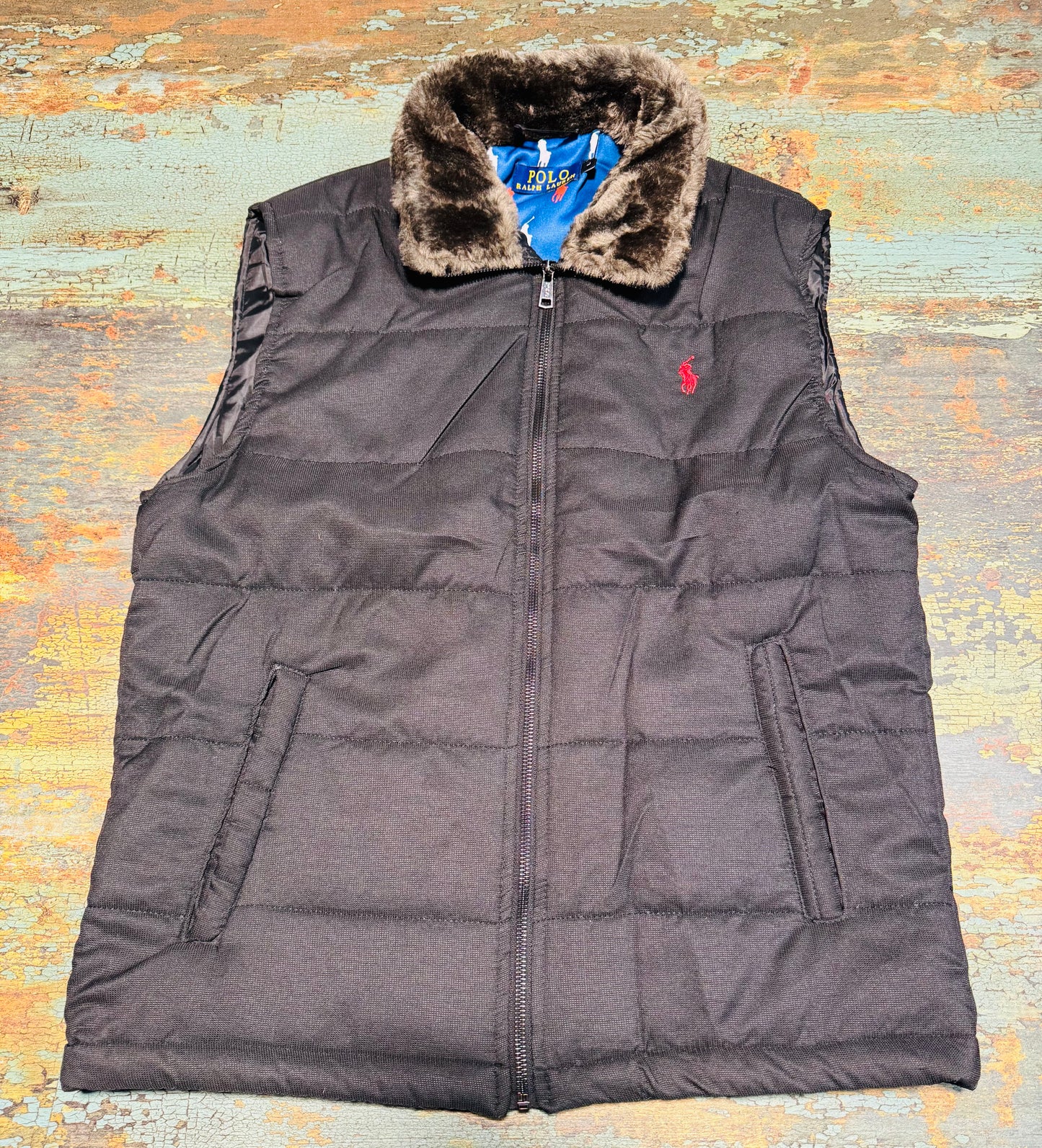 POLO SLEEVLESS