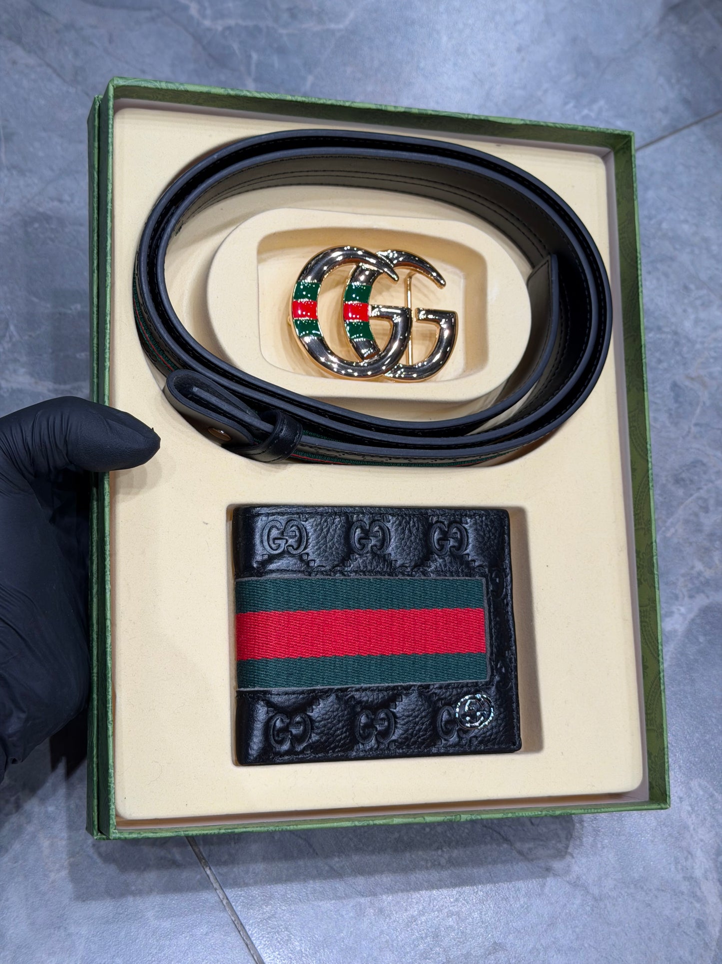 GUCCI BELT WALLET