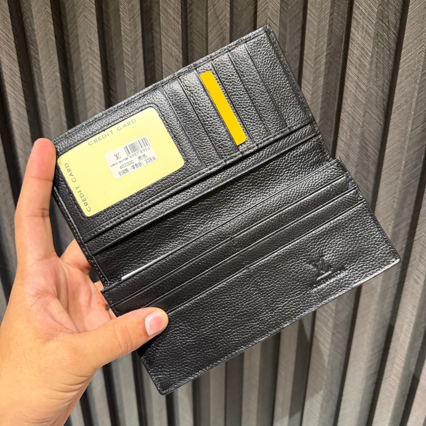 LV LONG WALLET