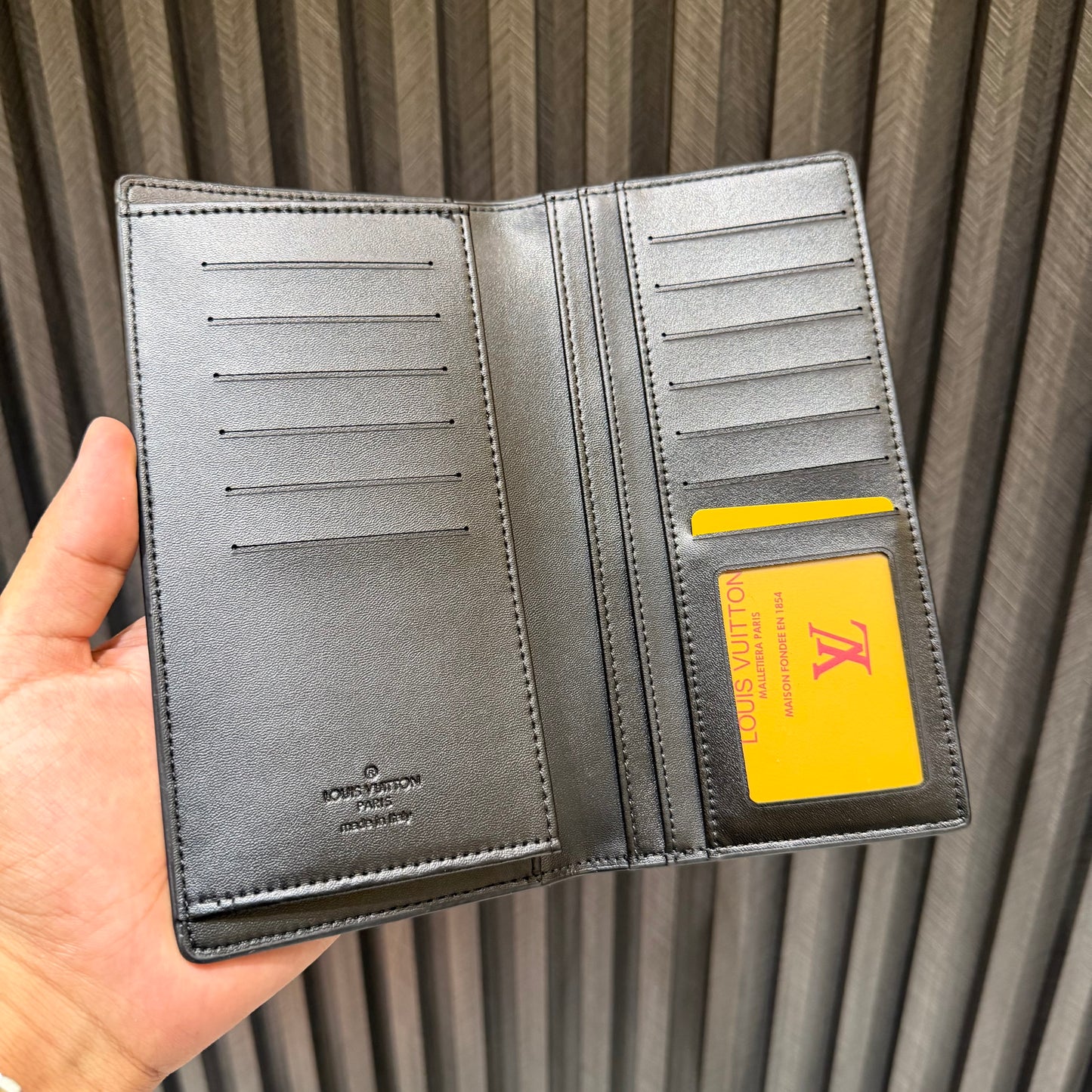 LV LONG WALLET