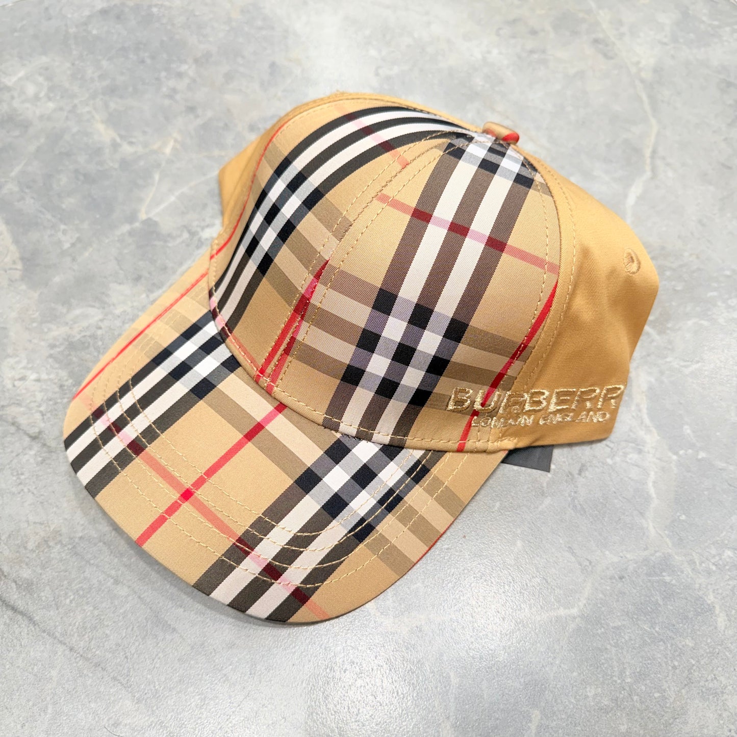 BURBERRY CAP