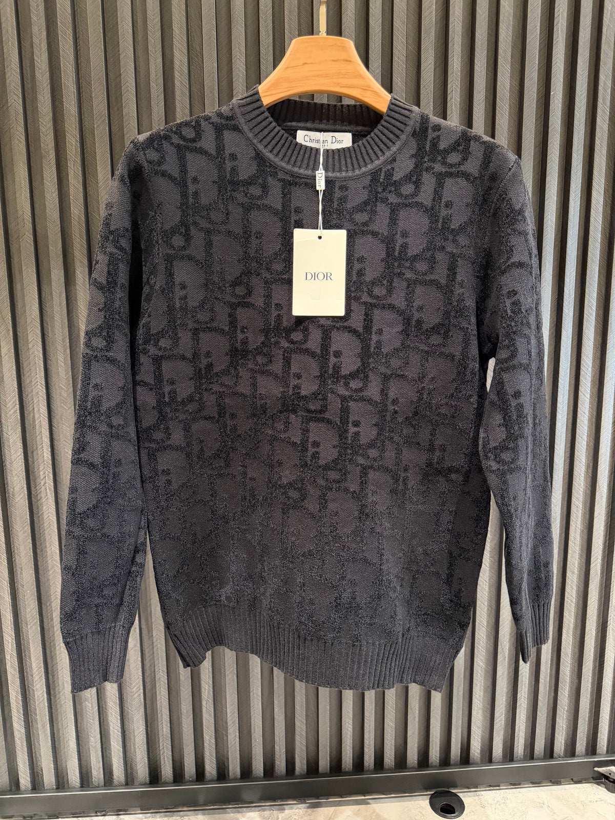 DIOR SWETTER