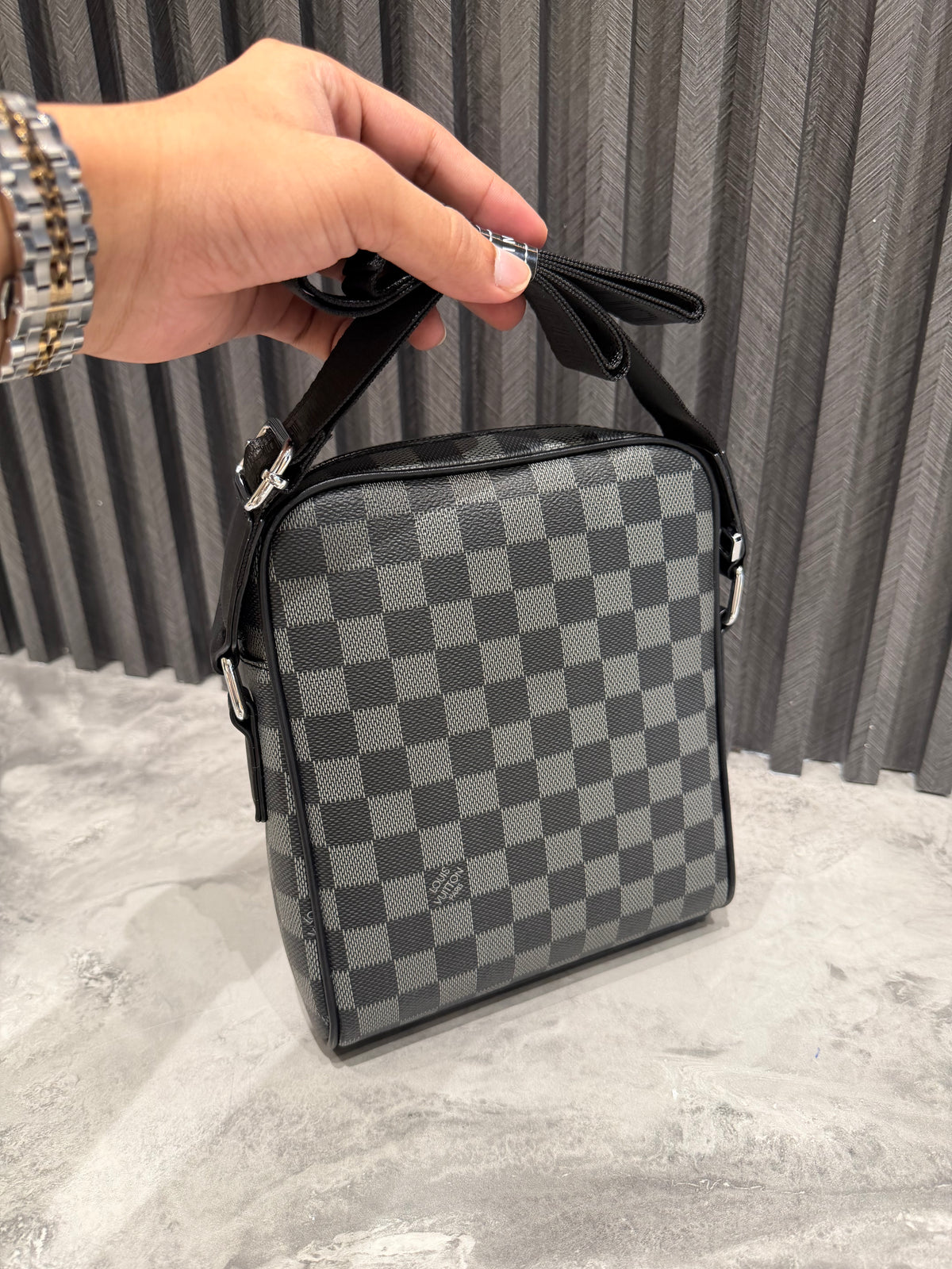 LV BAG
