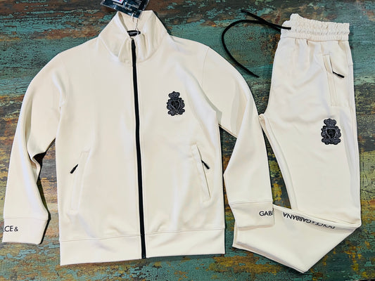 DNG TRACKSUIT