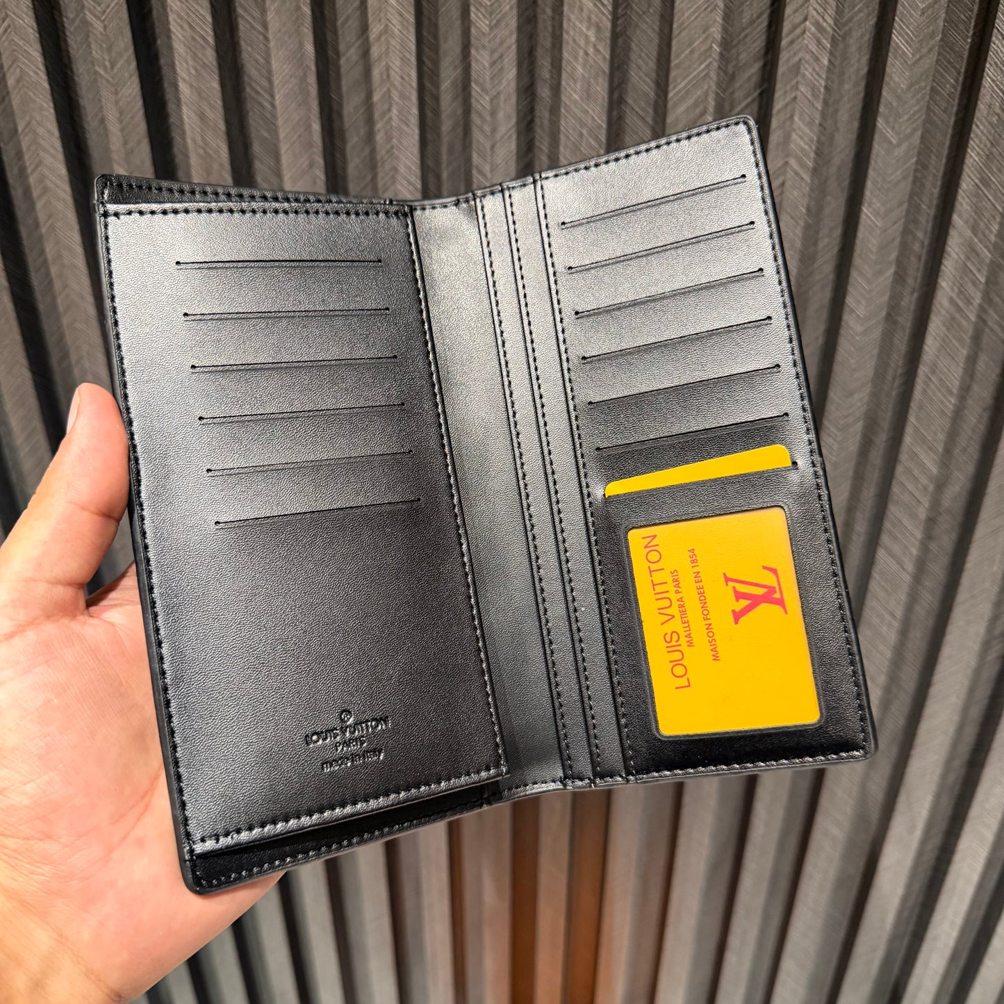 LV LONG WALLET