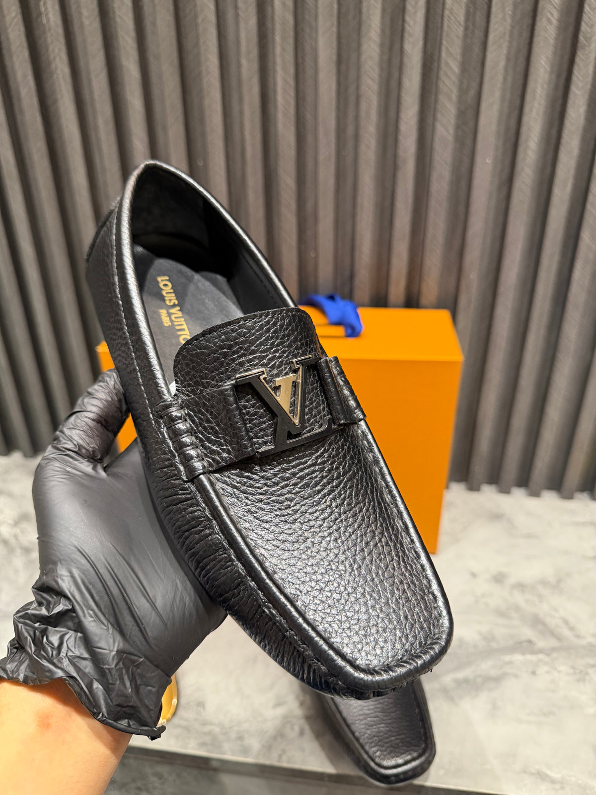 Lv SHOES