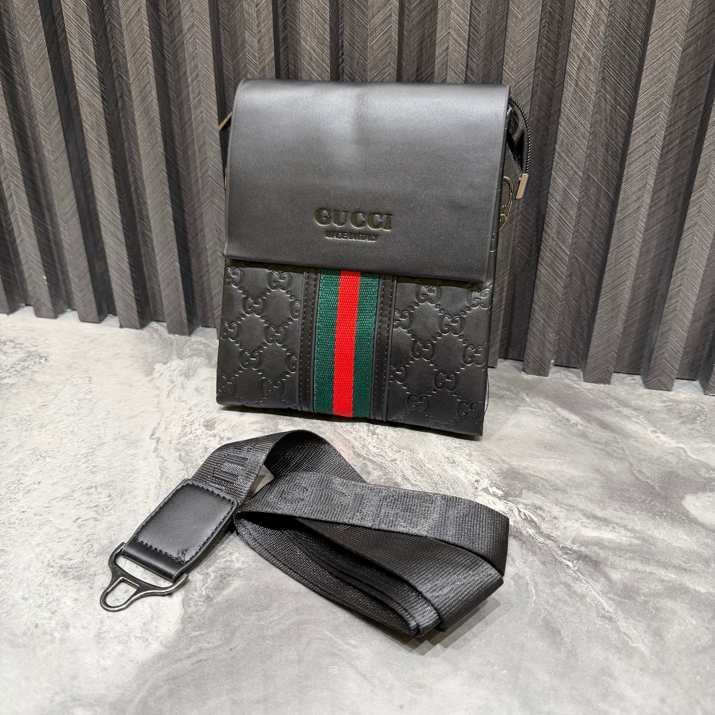 GUCCI SIDE BAG