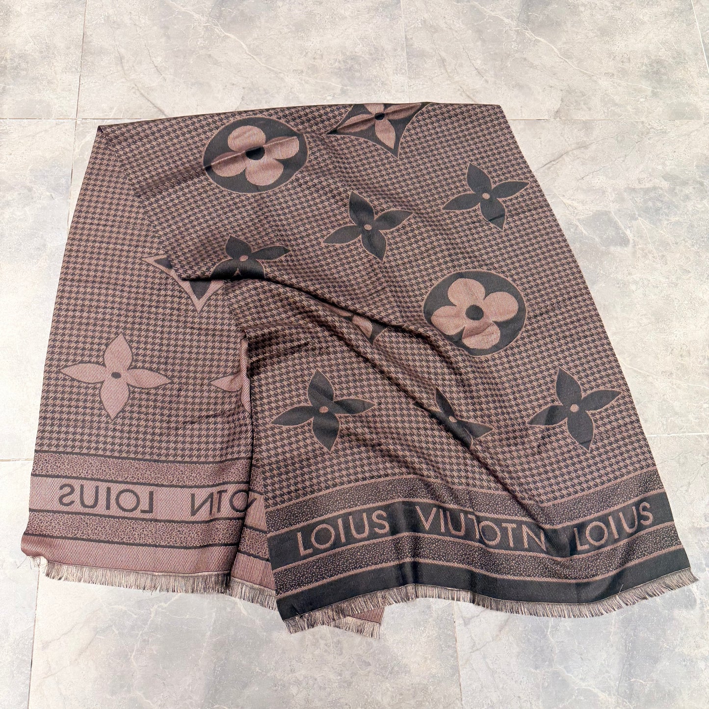 LV SCARF