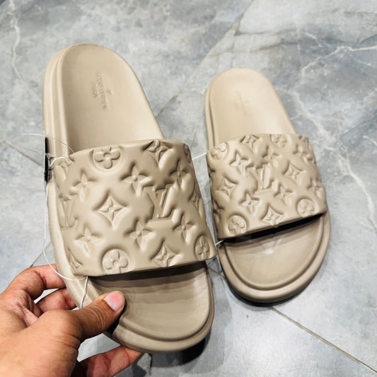 LV SLIPPER