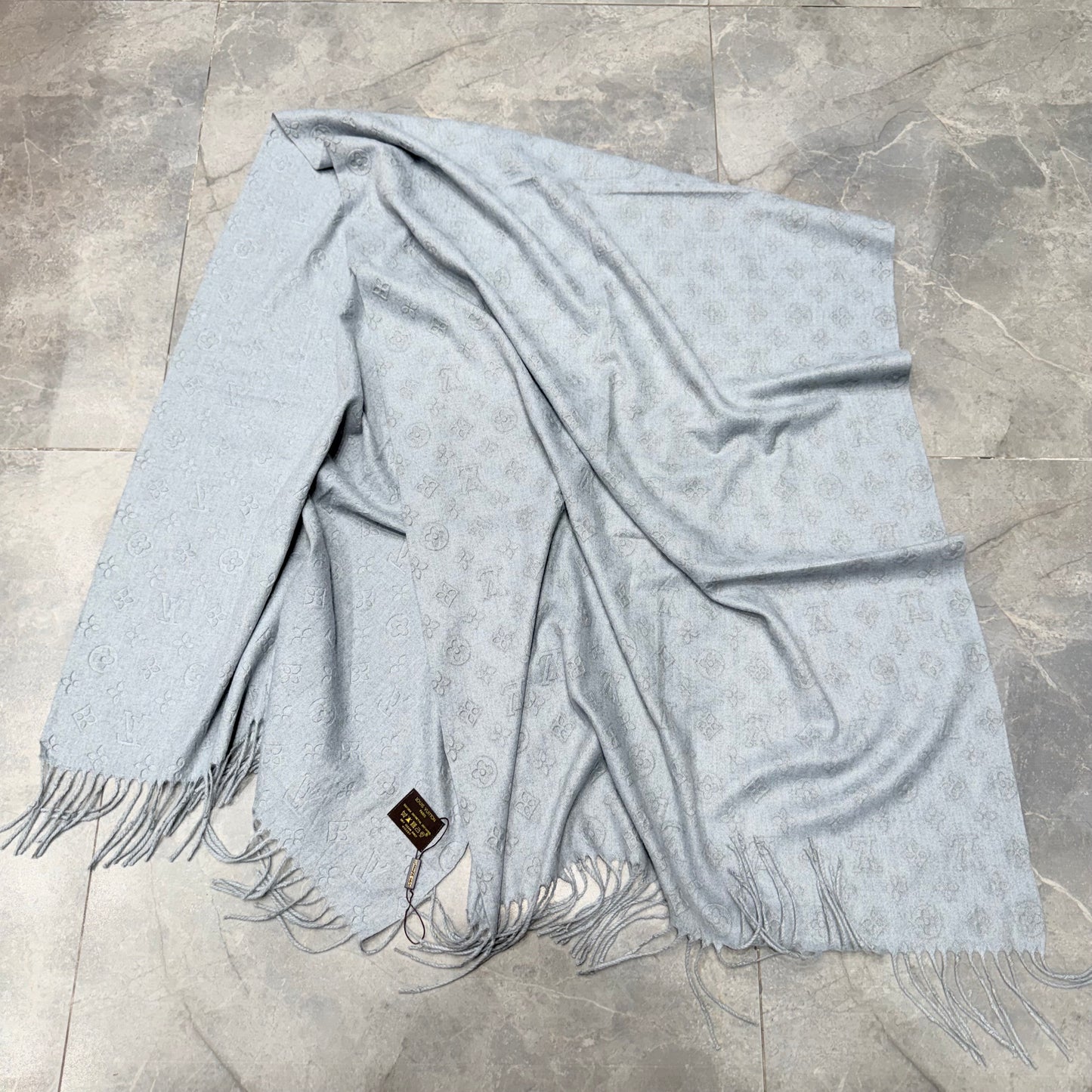 LV SCARF