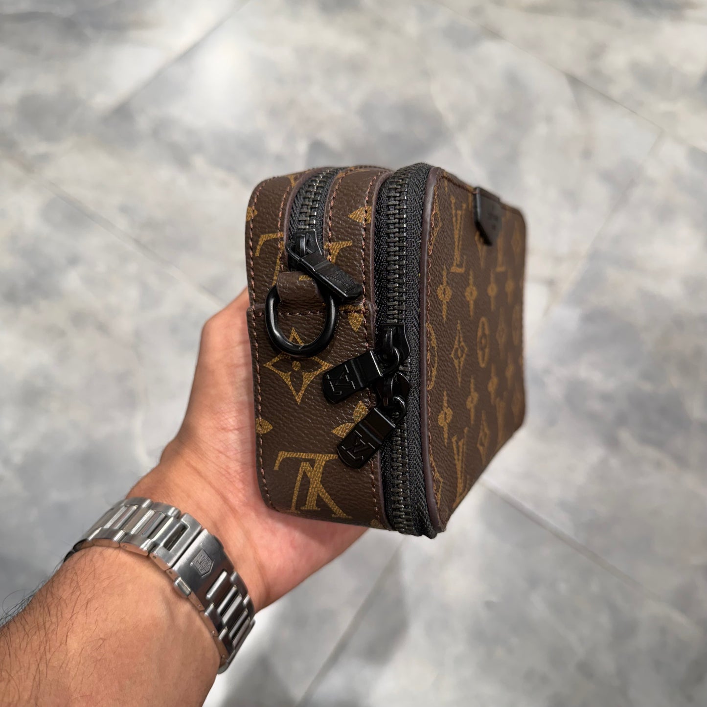 LV SIDE BAG