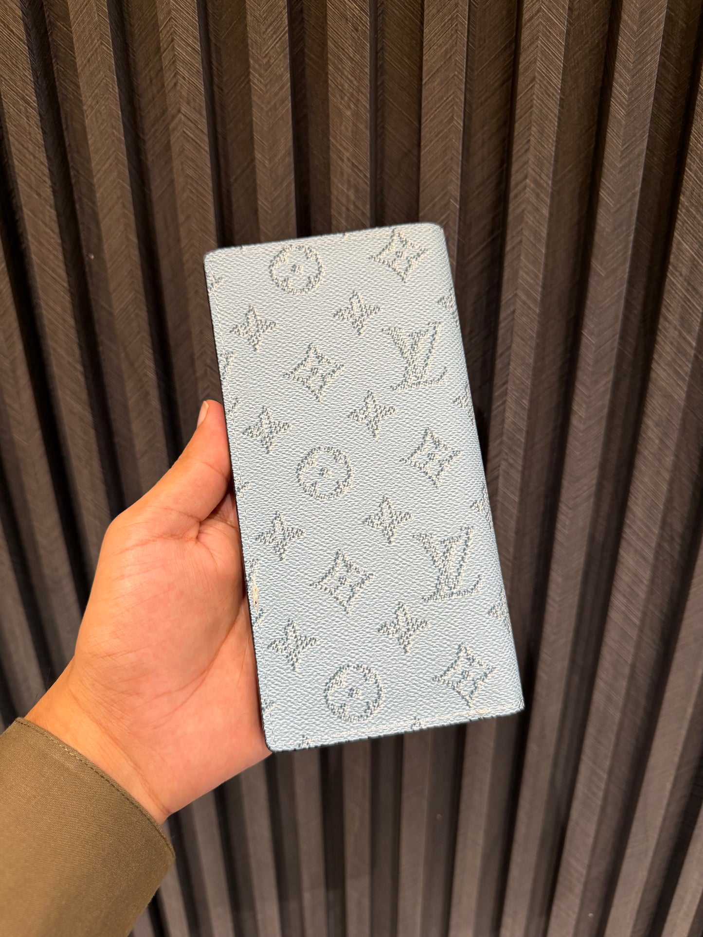 LV LONG WALLET 1.1 GRADE