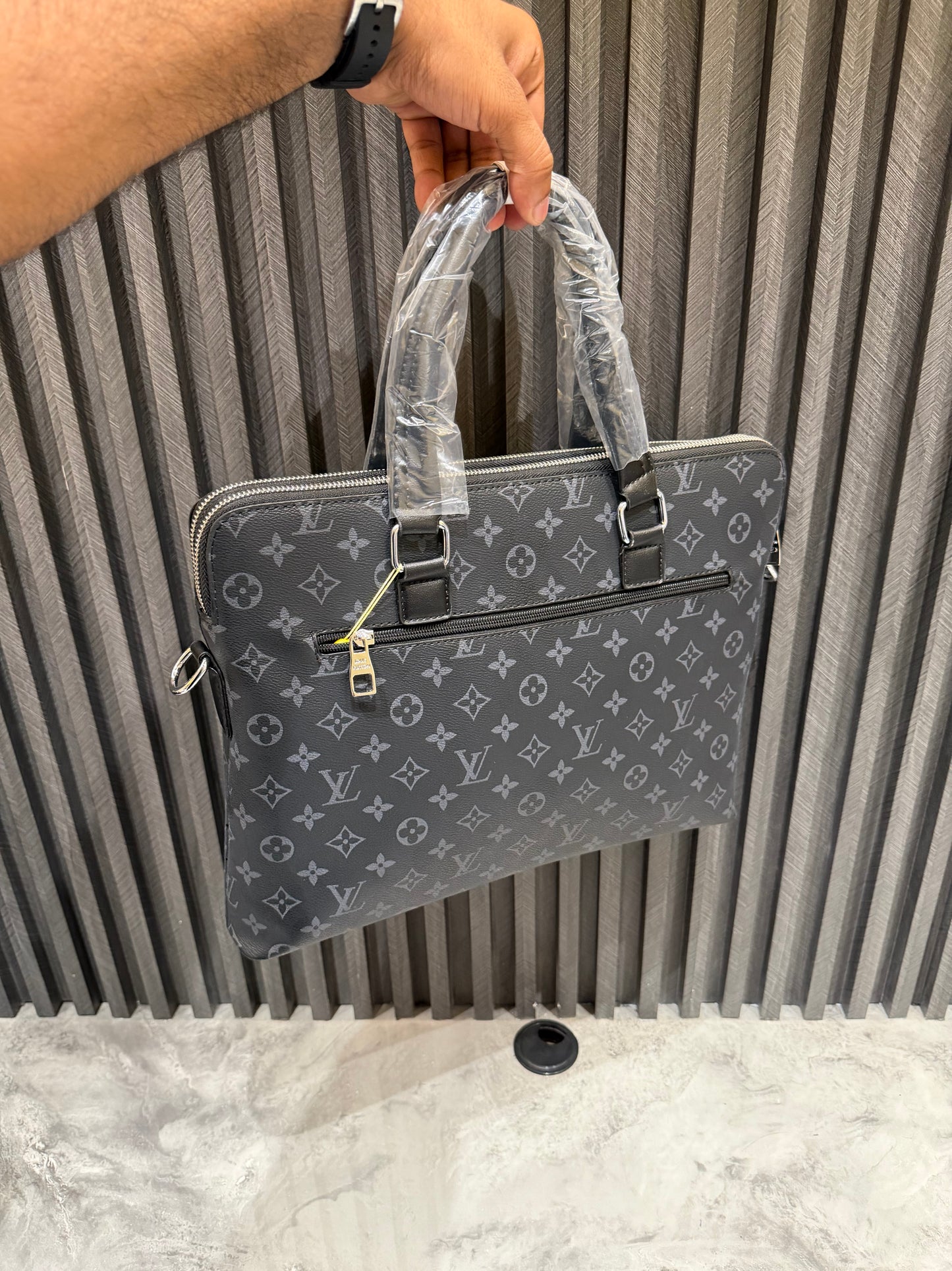 LV LAPTOP BAG
