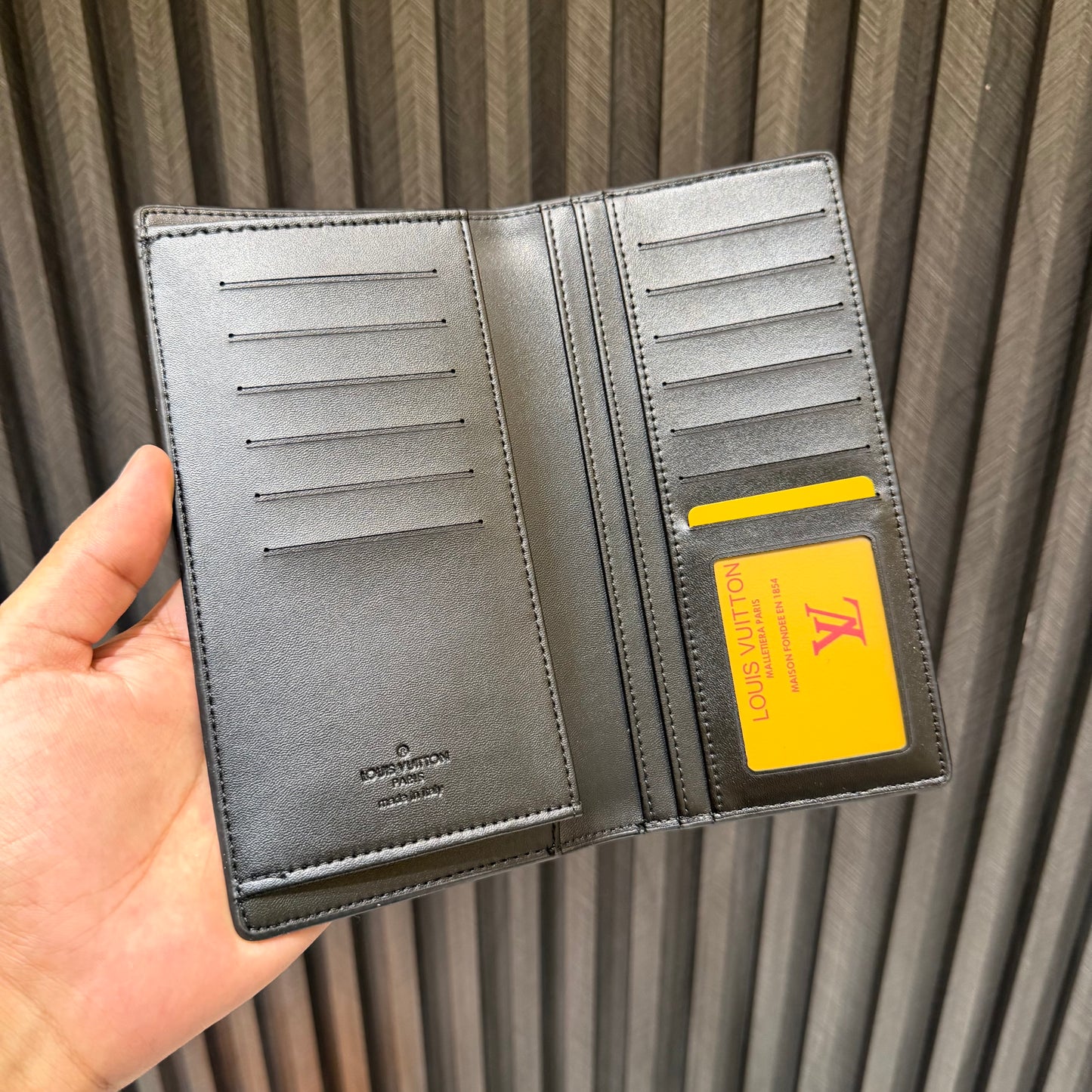LV LONG WALLET
