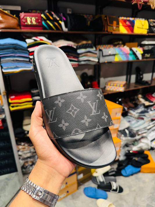 LV SLIPPER