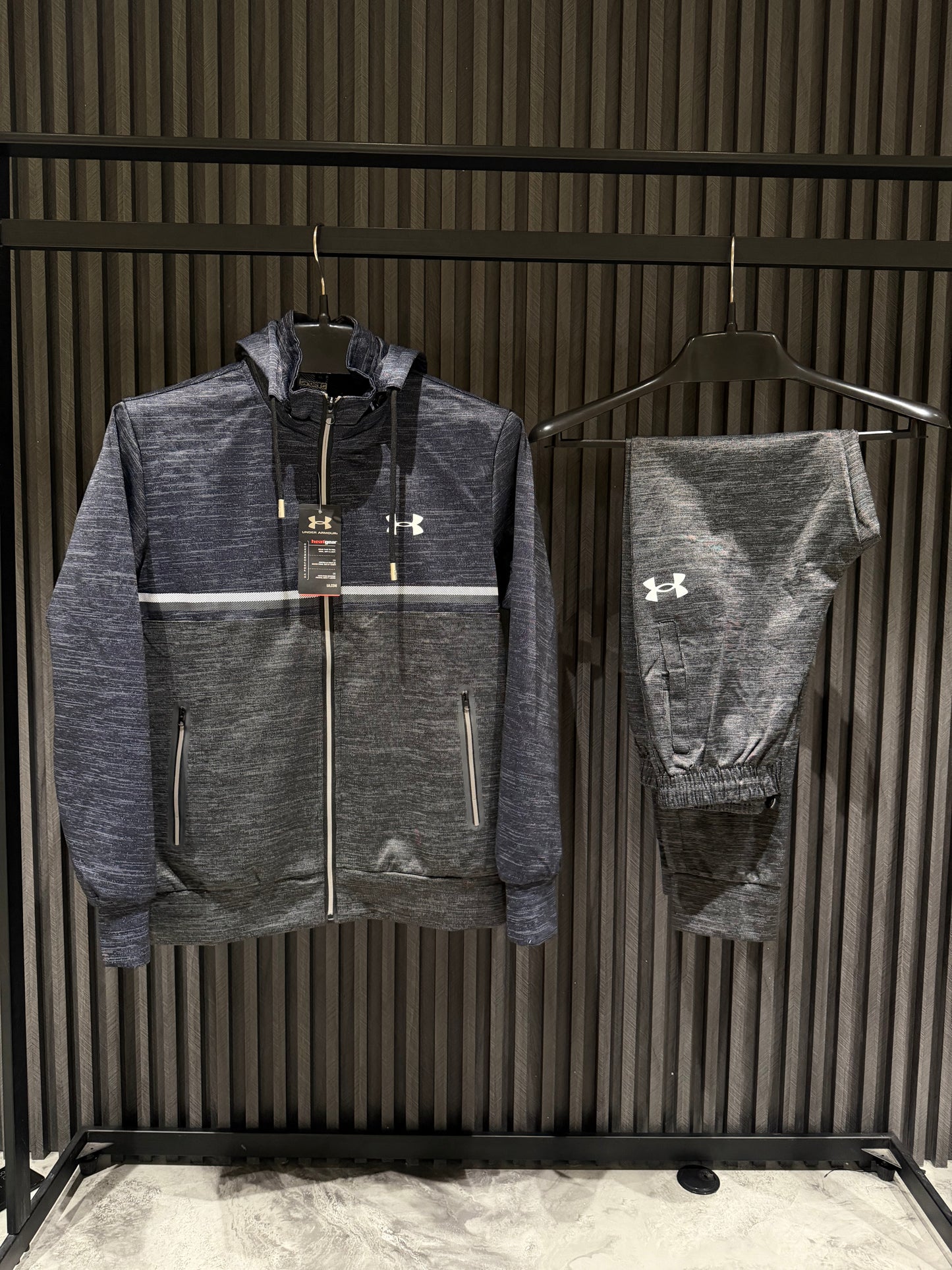 UNDER ARMOUR TRACKSUIT