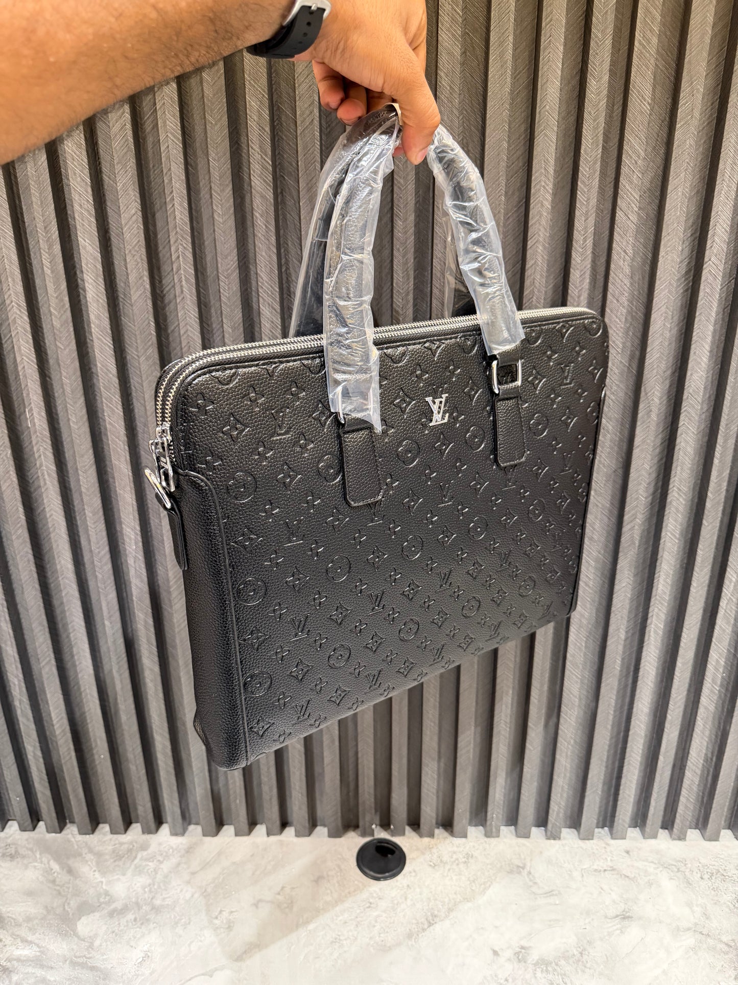 LV LAPTOP BAG