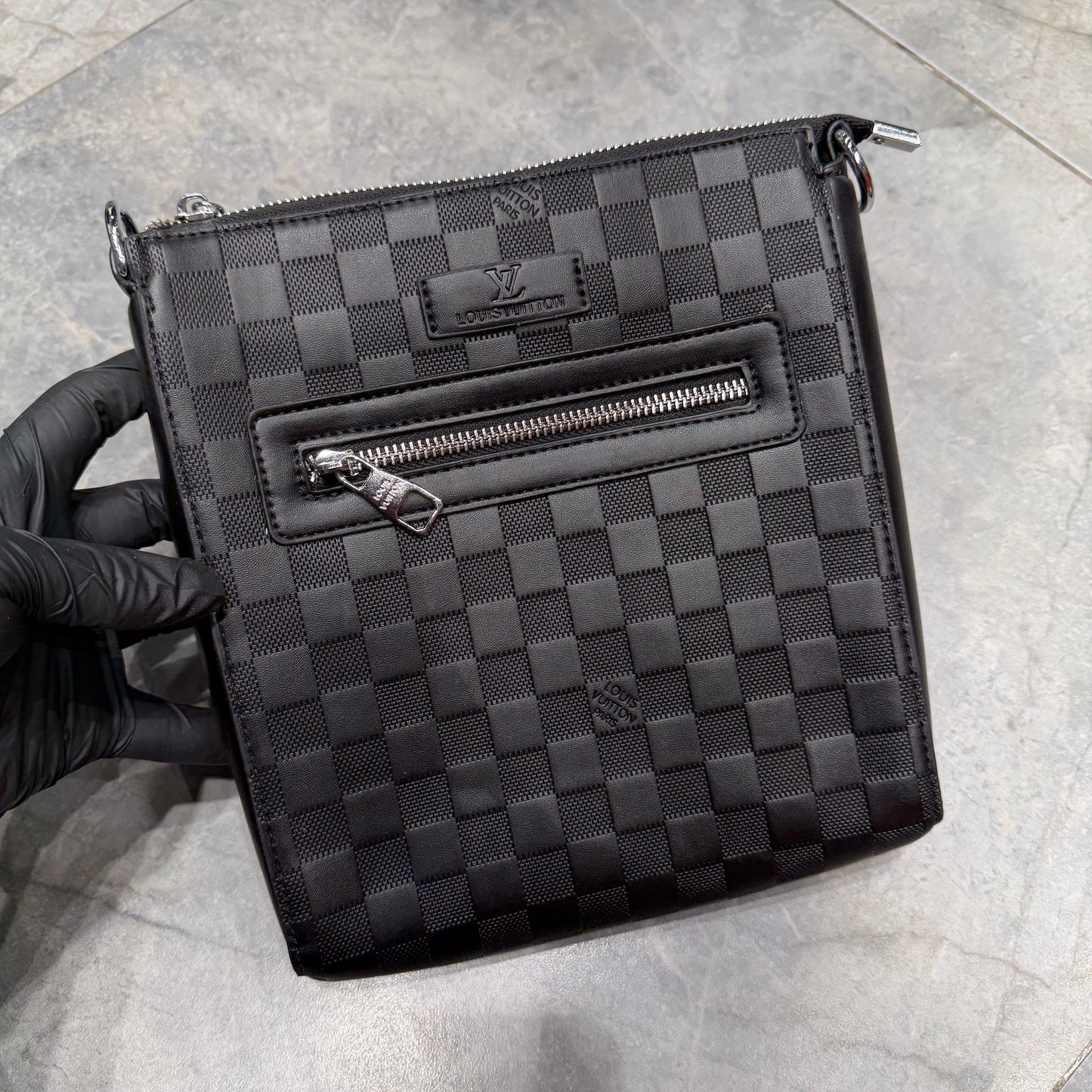 LV SIDE BAG