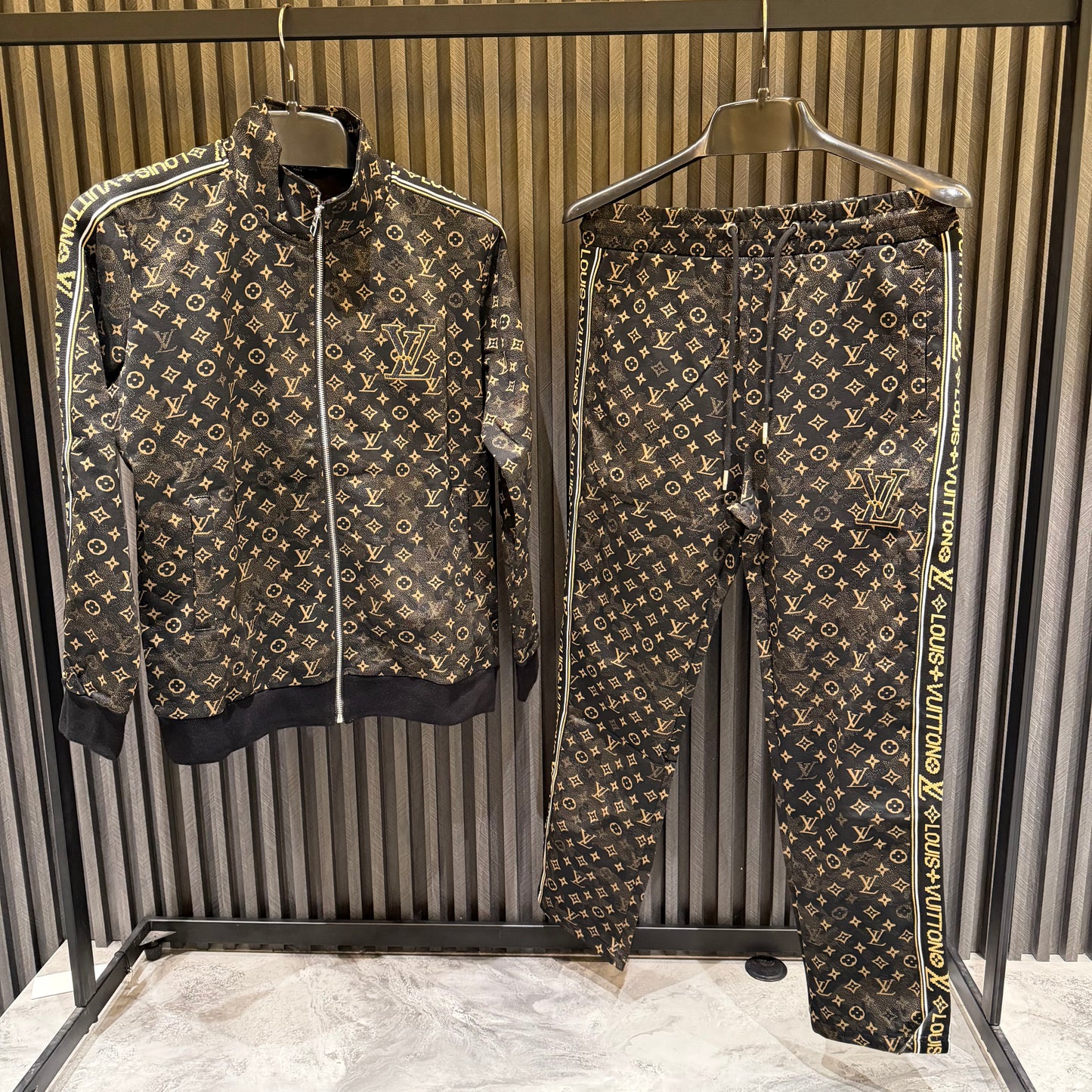 LV HIGH GRADE TRACKSUIT