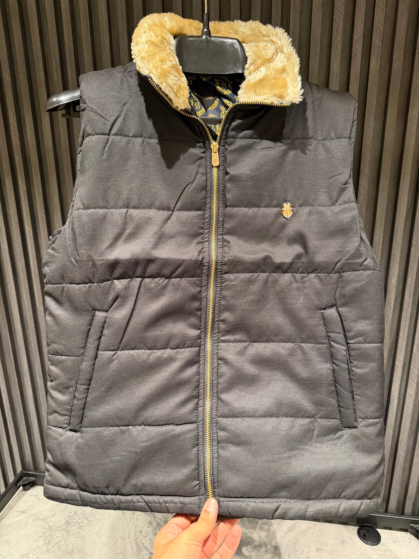 BILLIONAIRE SLEEVLESS JACKET