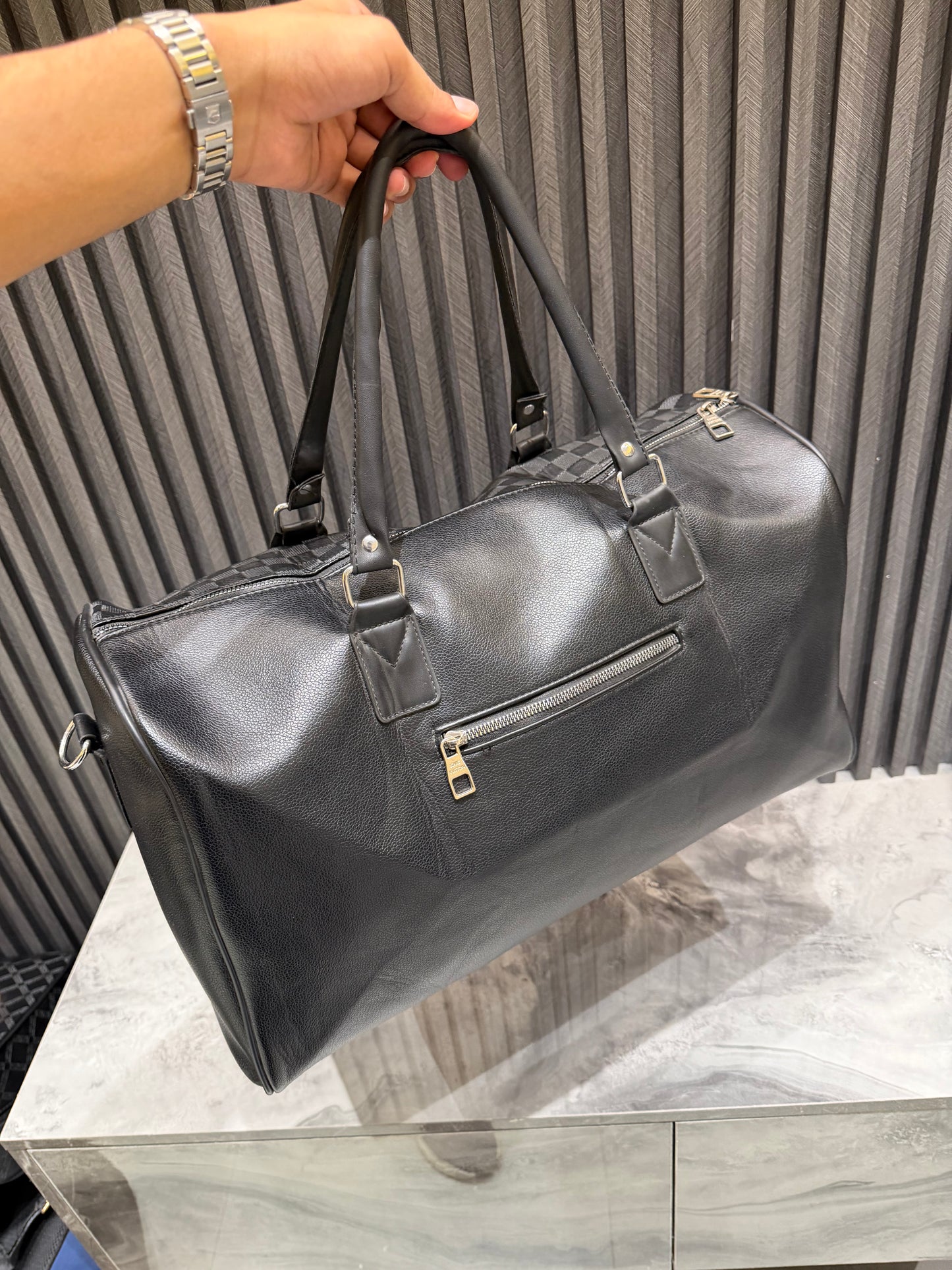 LV LUGGAGE