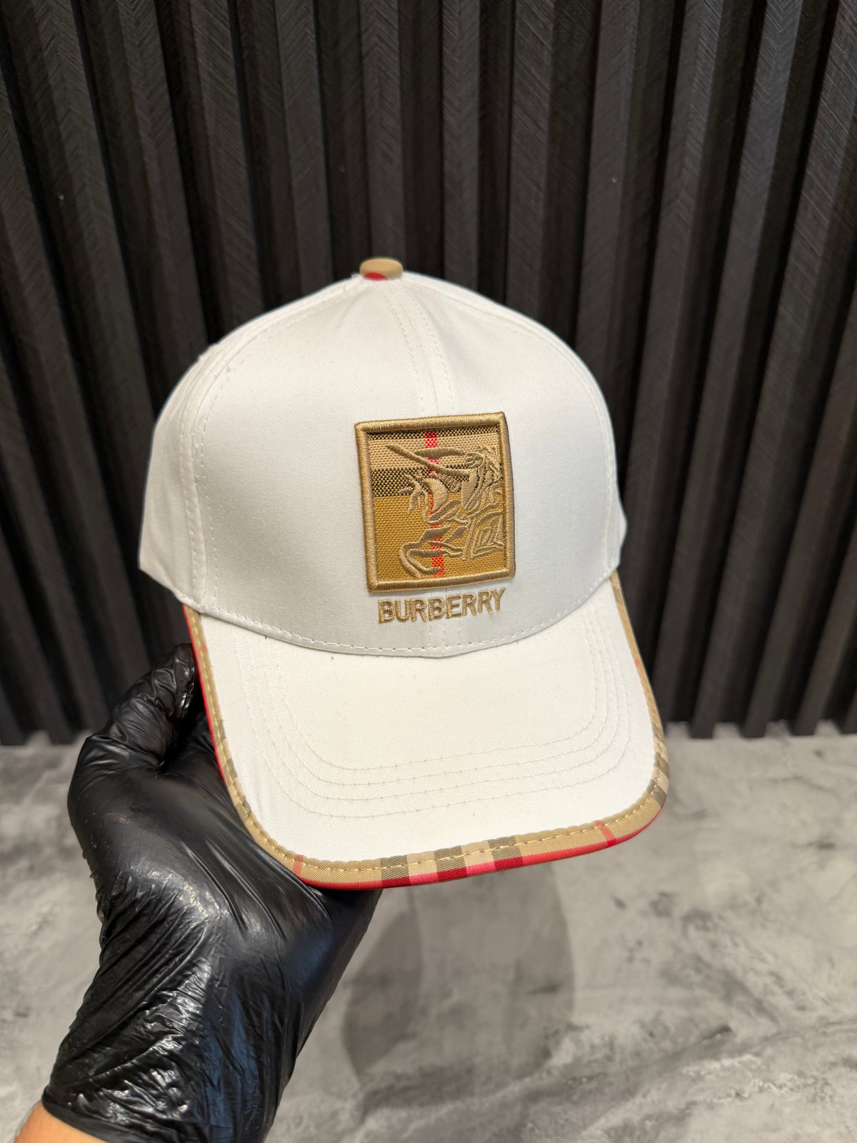 BURBERRY CAP