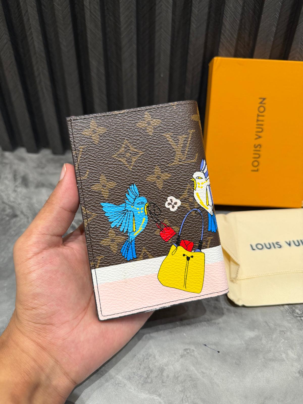 LV WALLET 1.1 GRADE