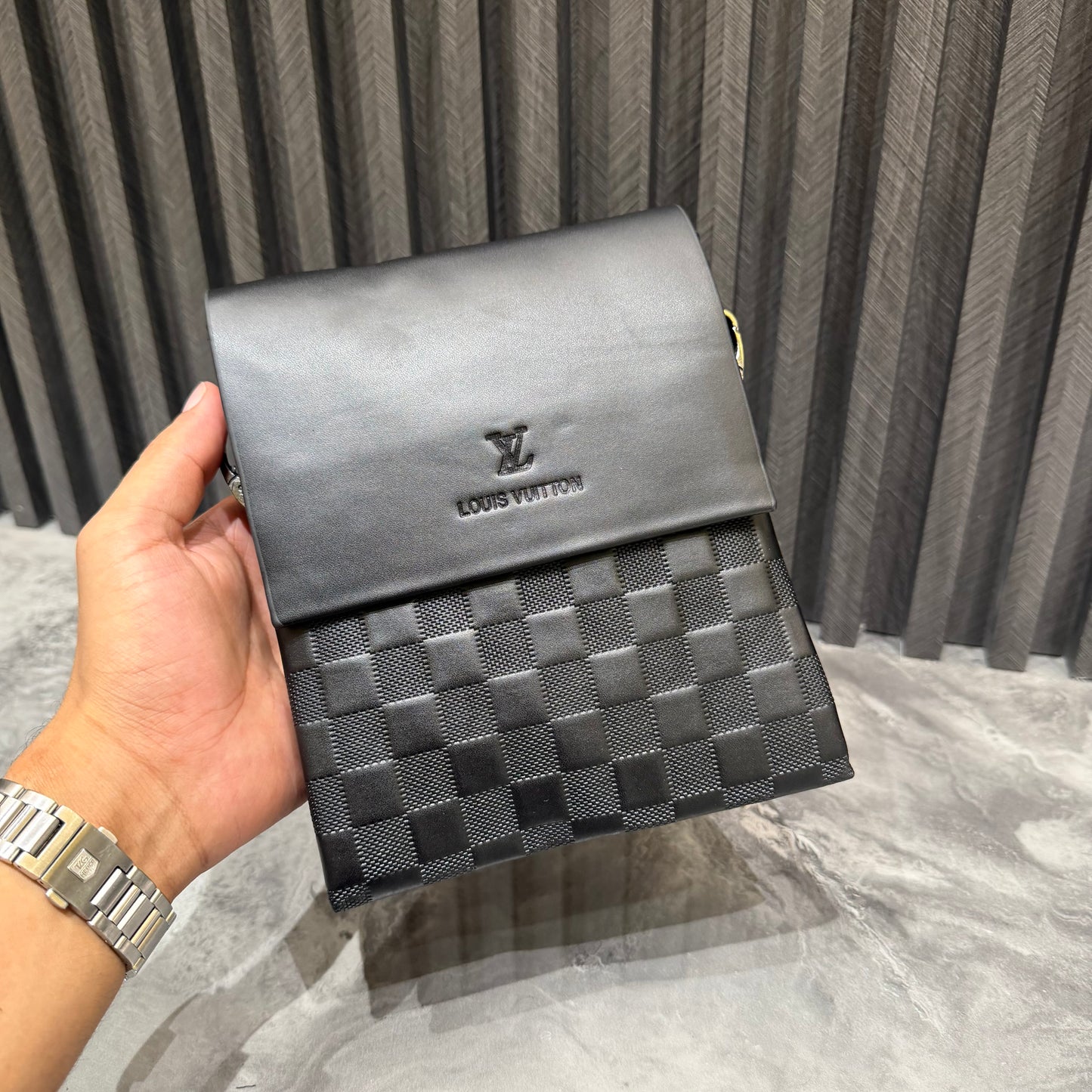 LV SIDE BAG