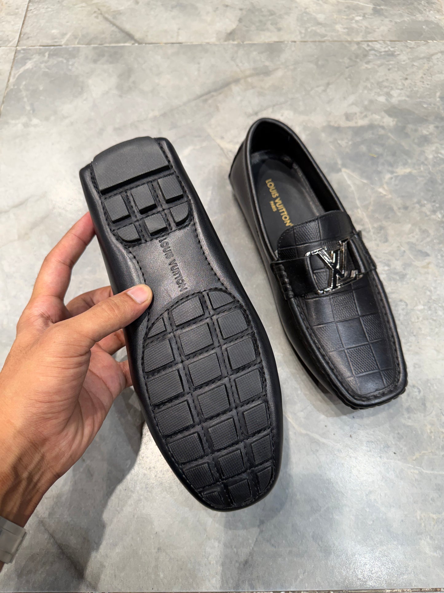 LV SHOES
