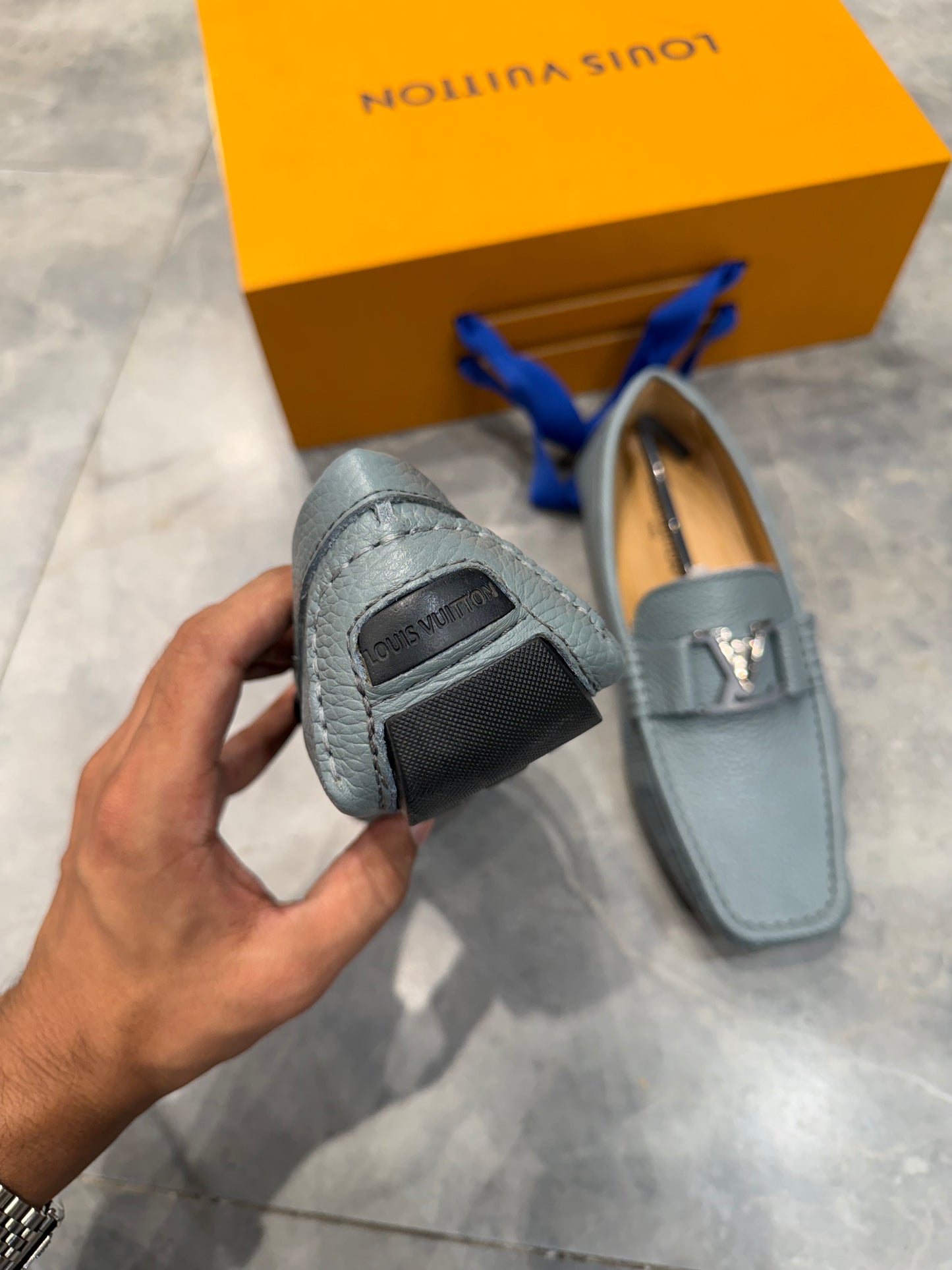 LV SHOES