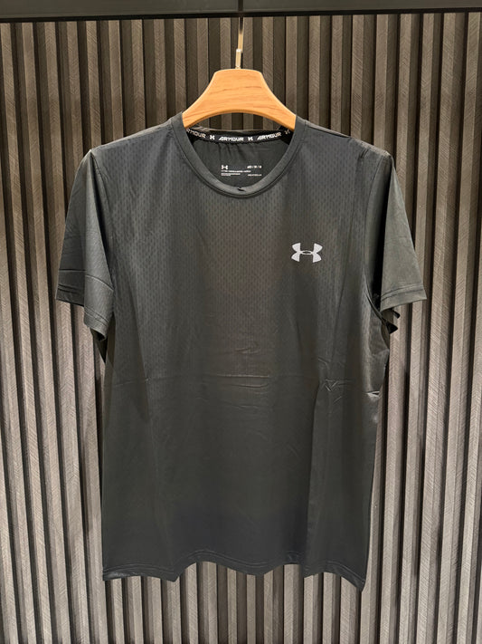 UNDER ARMOUR Gym Wear T-Shirts