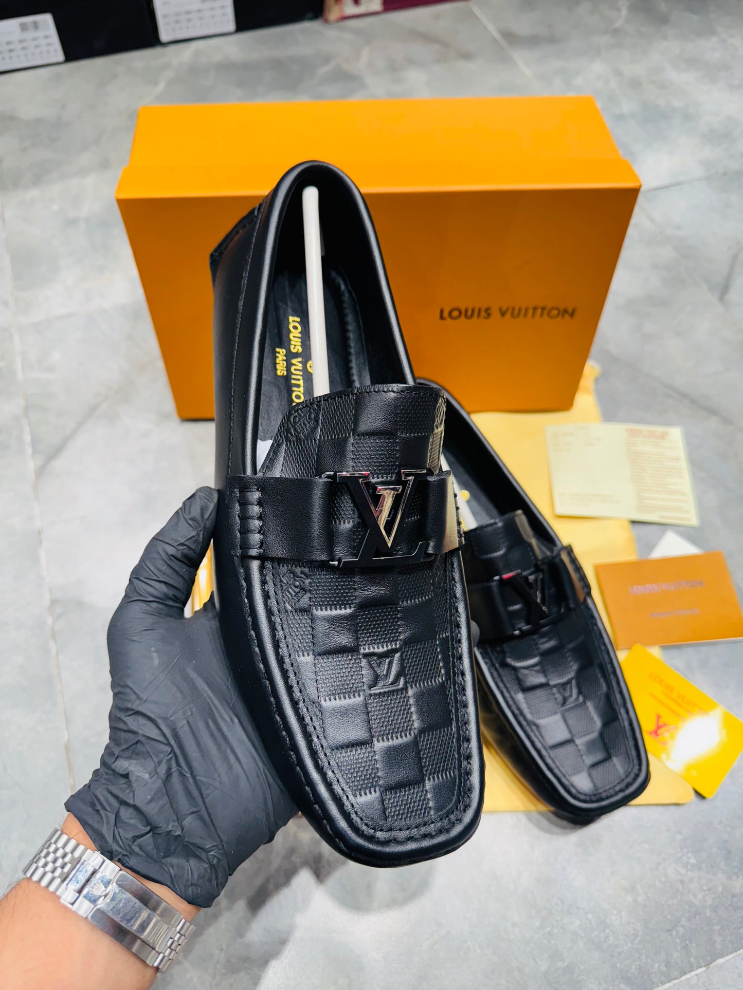 LV SHOES