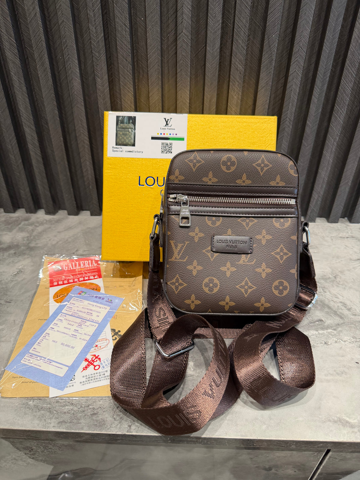 LV BAG