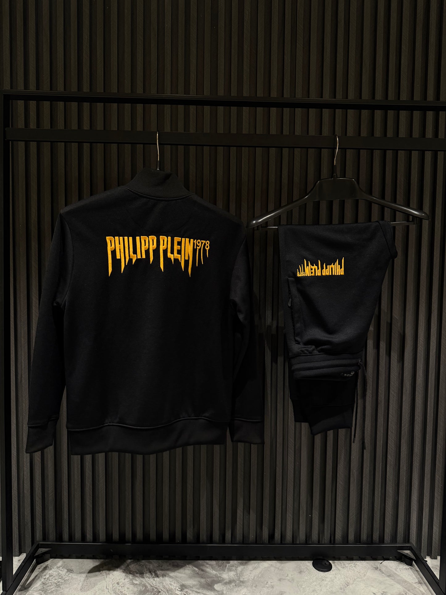 PP TRACKSUIT