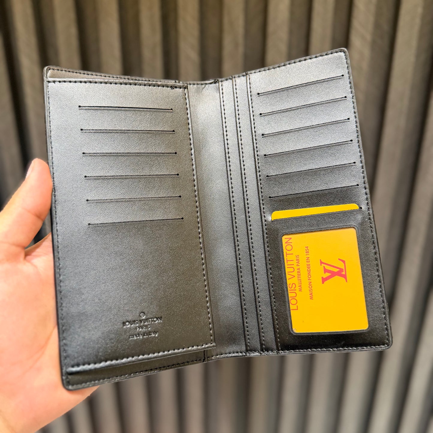 LV LONG WALLET