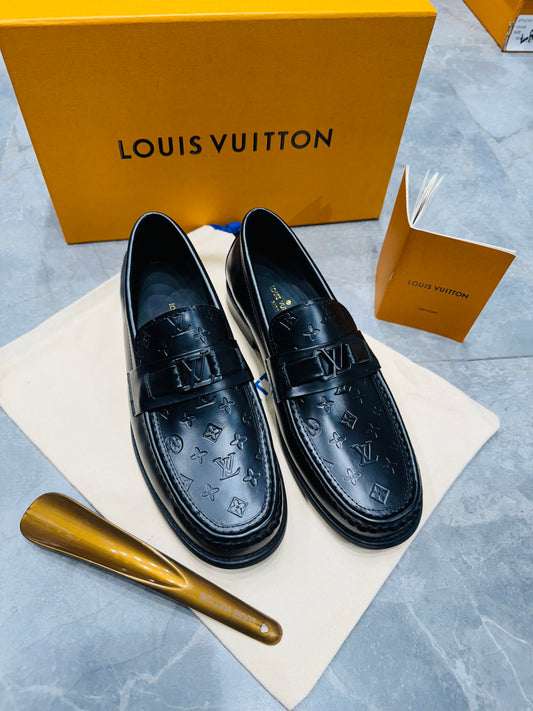 LV SHOES