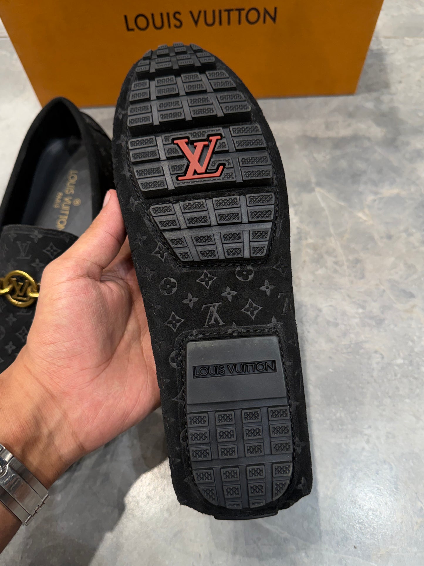 LV SHOES